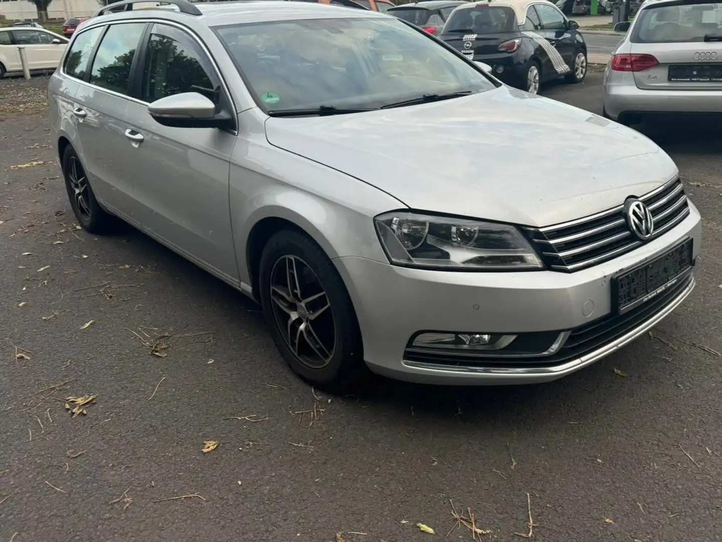 Volkswagen Passat 2.0 TDI BlueMotion Technology Exclusive - 1