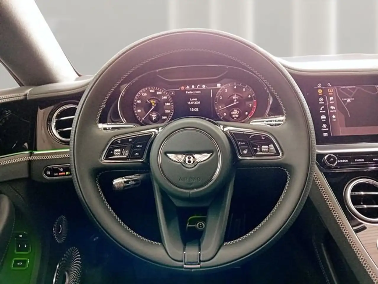 Bentley Continental GT 2023 — фото 14