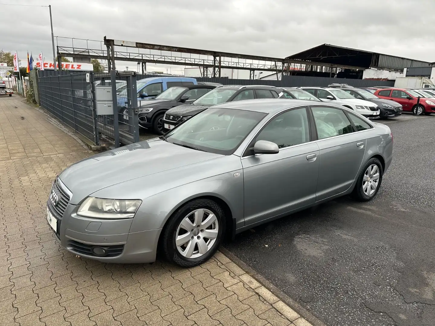 Audi A6 Lim. 2.7 TDI quattro Standheizung/ Xenon/ AHK Grau - 1