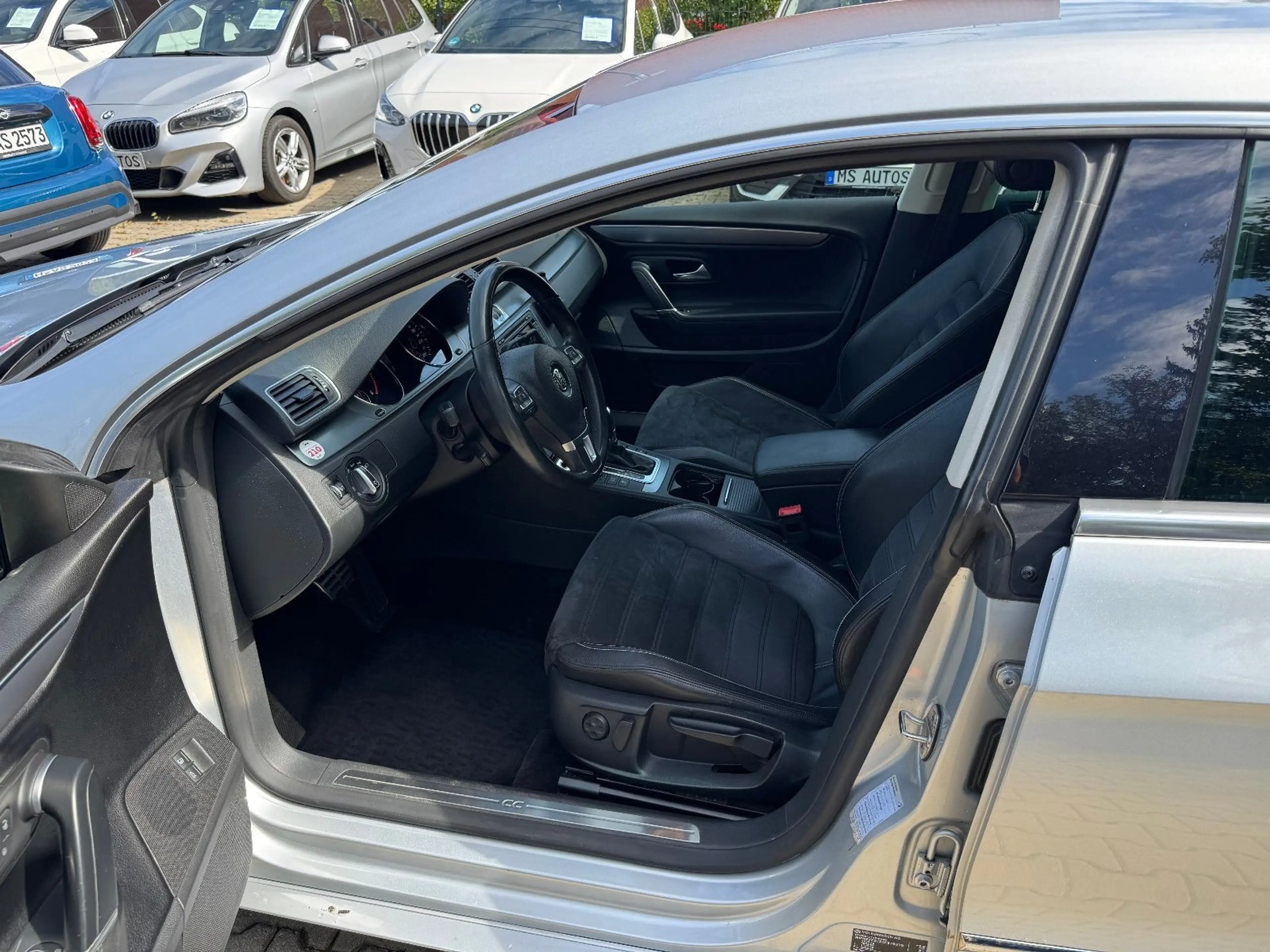 Volkswagen CC Basis BMT — photo 9