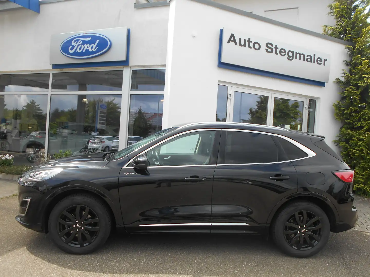 Ford Kuga Vignale Allrad m. Anhängerkupplung Noir - 2