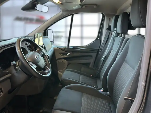 Ford Transit Custom view 9