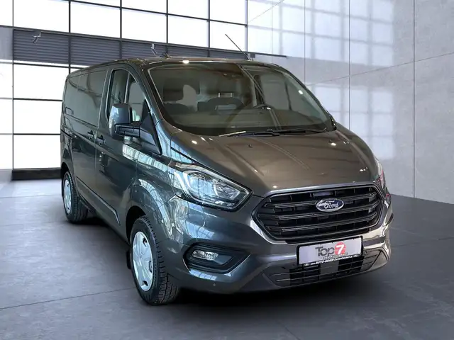 Ford Transit Custom view 7