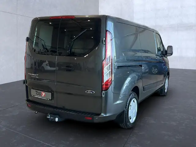Ford Transit Custom view 5