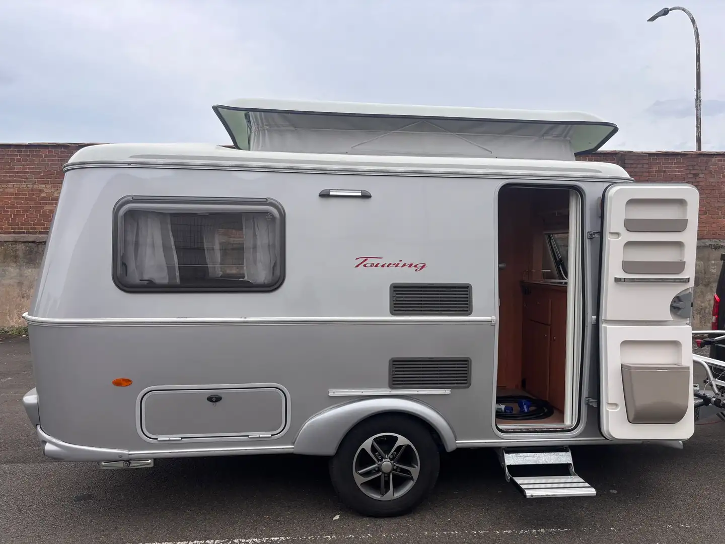 Hymer/Eriba Touring GT 420 Plateado - 2