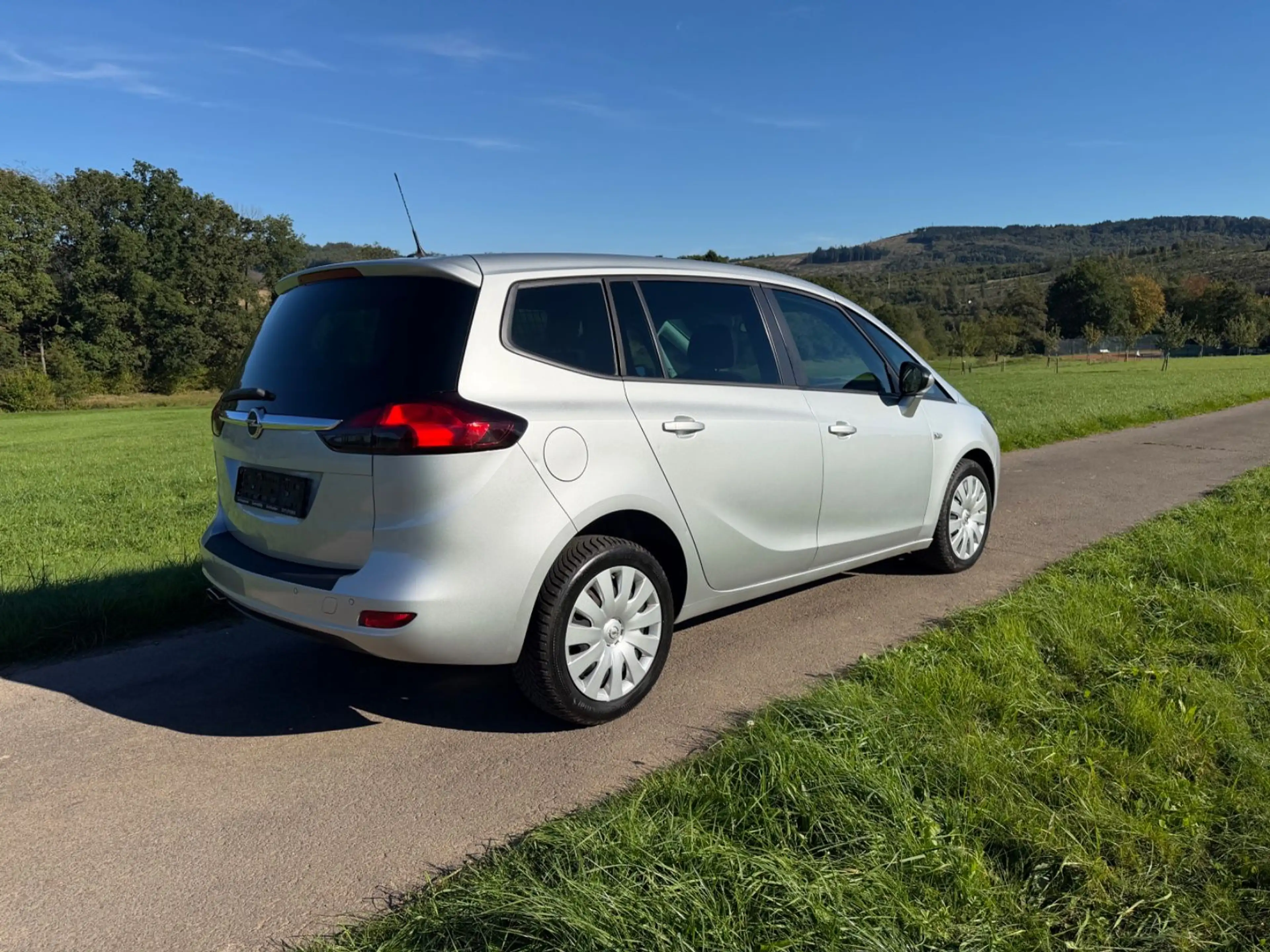 Opel Zafira C Tourer Automatik Edition 2.0CDTI — photo 4