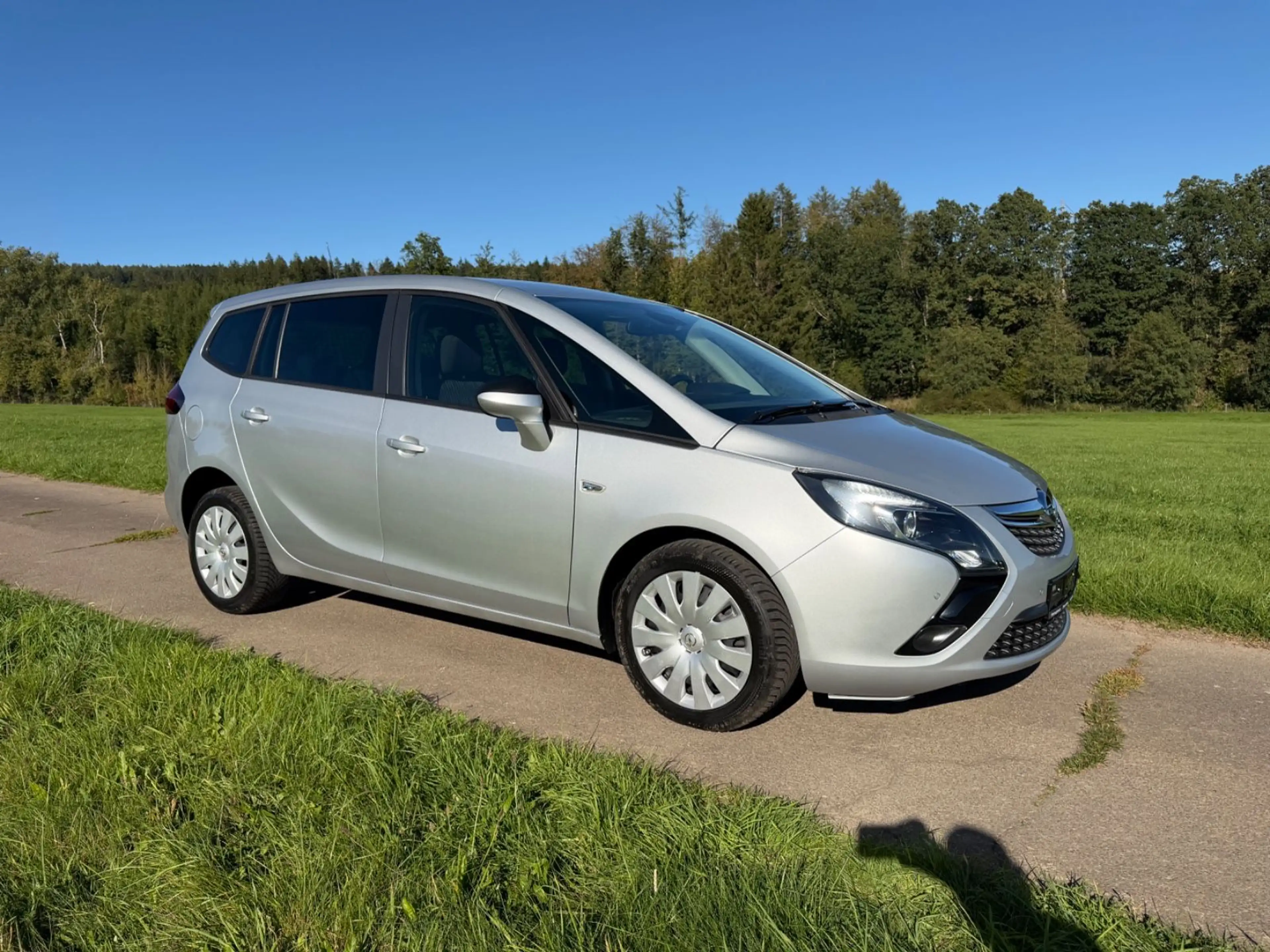 Opel Zafira C Tourer Automatik Edition 2.0CDTI — photo 2