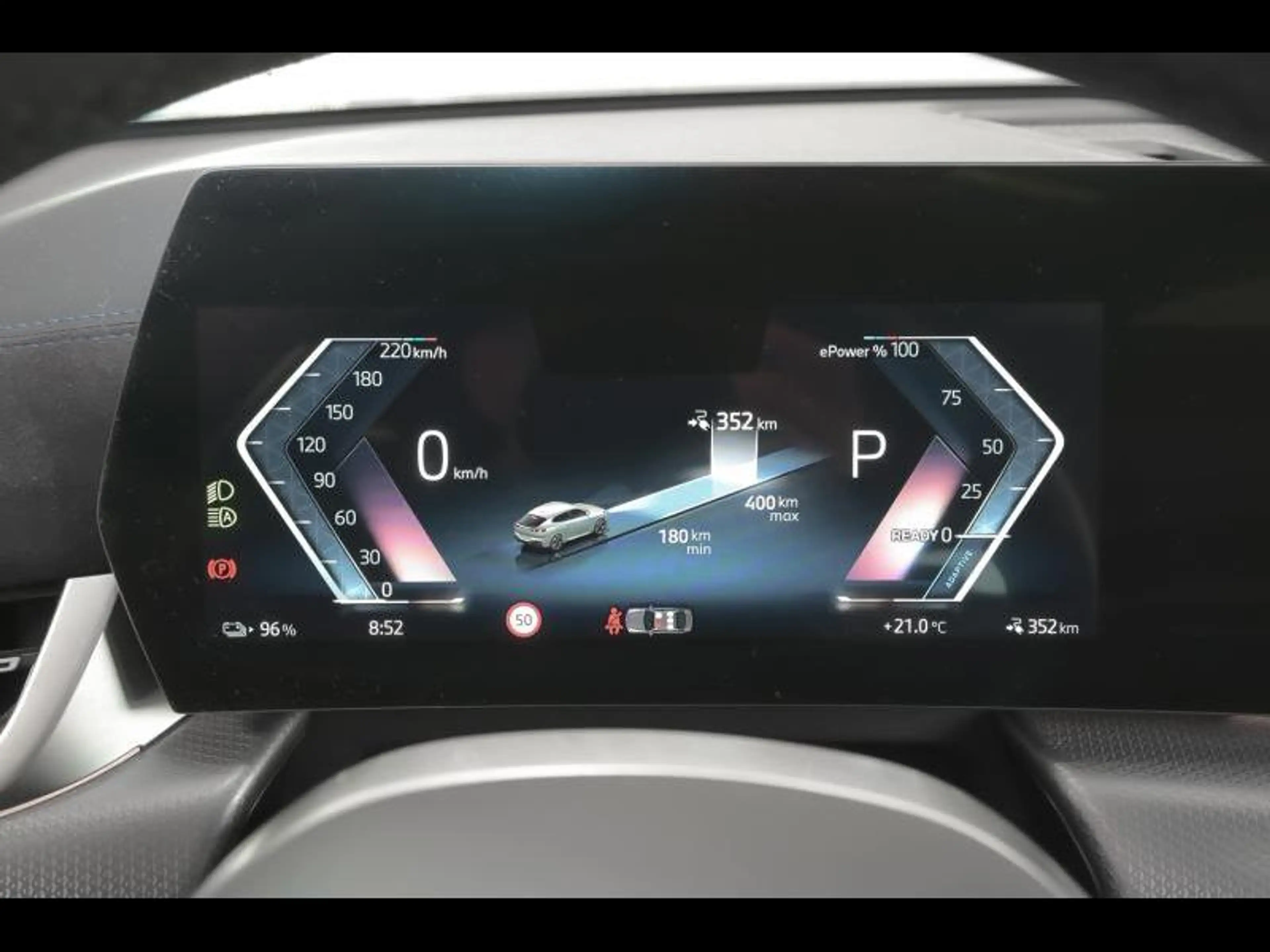 BMW iX2 xDrive30 - M Pack PRO — photo 10