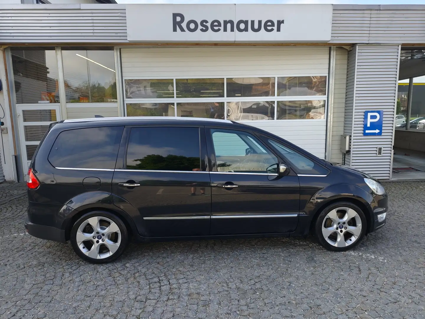 Ford Galaxy Galaxy Business Plus 2,0 TDCi Aut. Business Plus Negru - 1