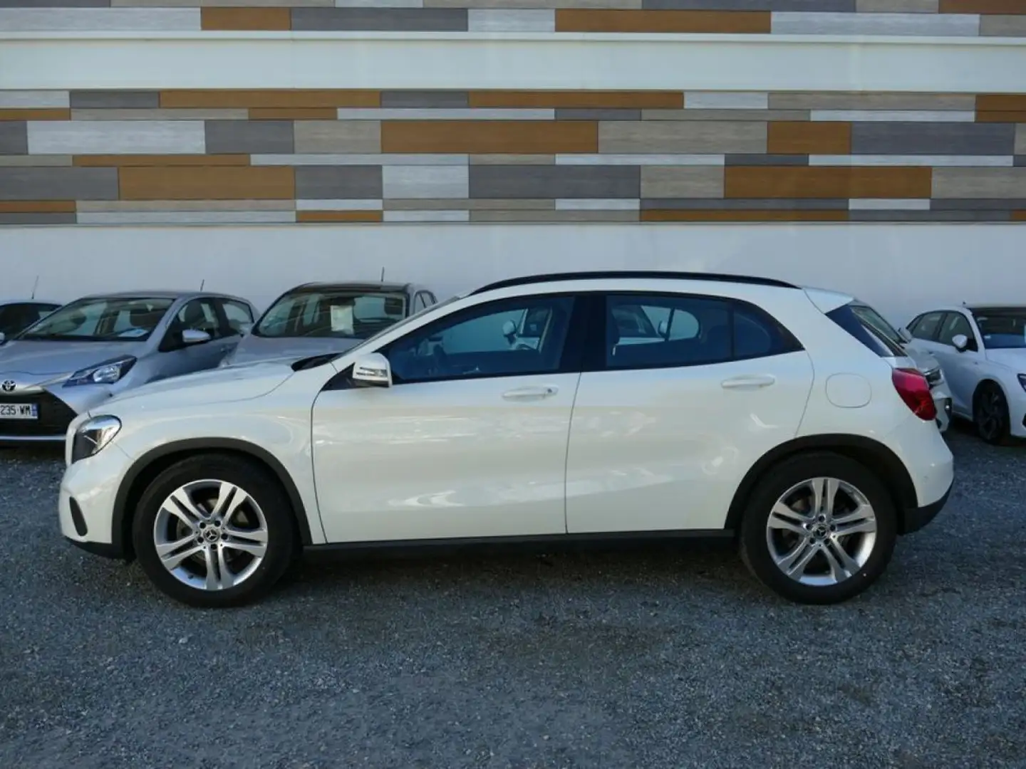 Mercedes-Benz GLA 180 180 D 109 Ch INTUITION 7g DCT Blanco - 2