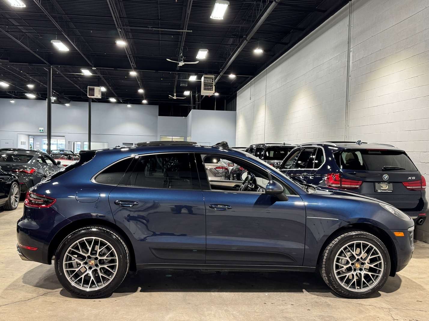 2017 Porsche Macan S,PREMIUM PLUS PKG,20" RS SPYDER WHEELS,ONLY 49K thumb 8