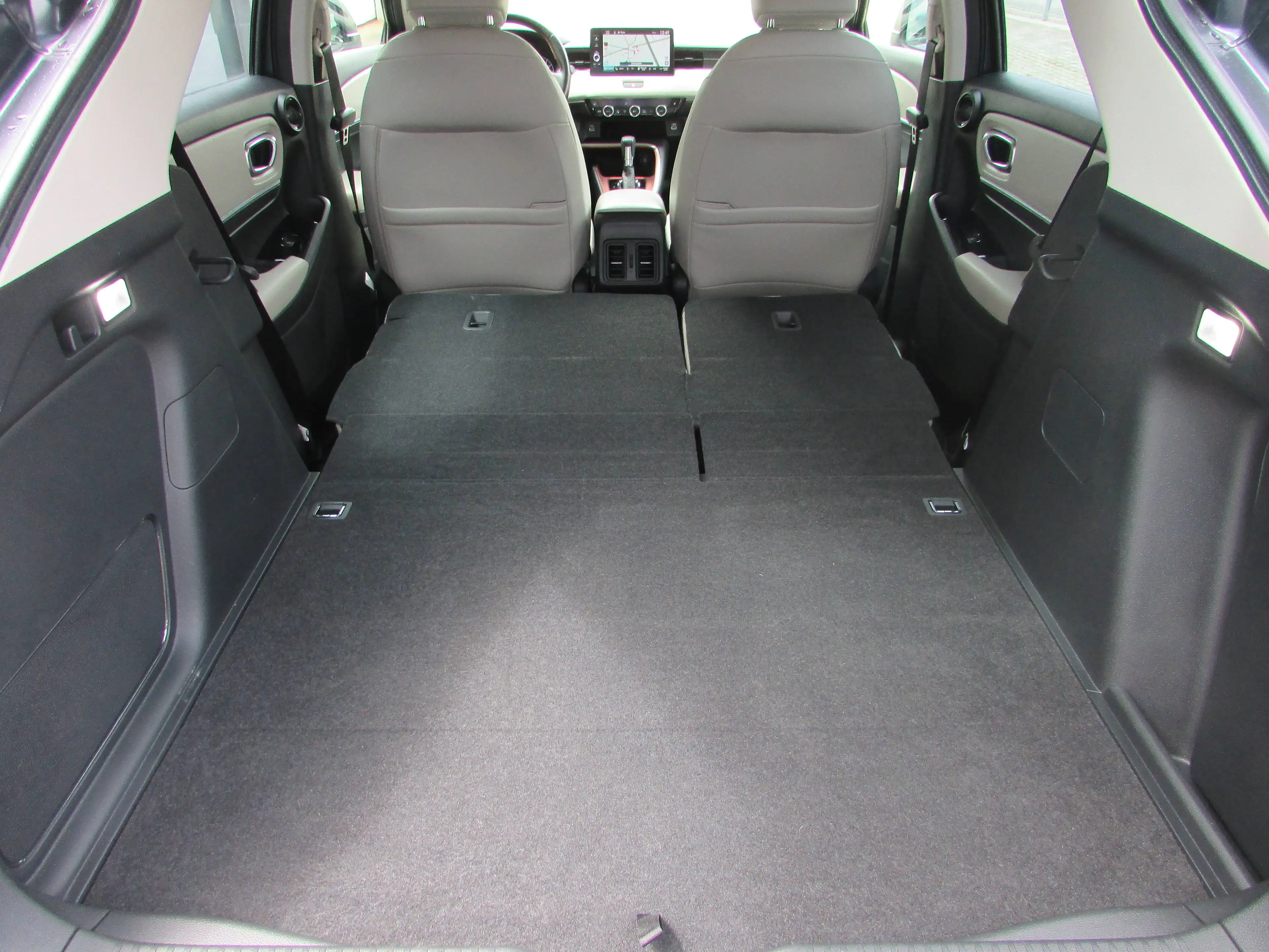 Honda HR-V Advance Style, LED, Kamera NAVI, ACC, DAB, i-MID — photo 11