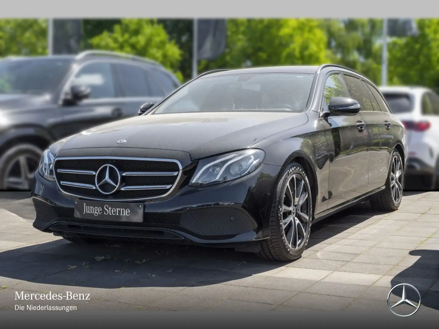 Mercedes-Benz E 200 T AVANTG+NIGHT+LED+KAMERA+TOTW+9G Schwarz - 2