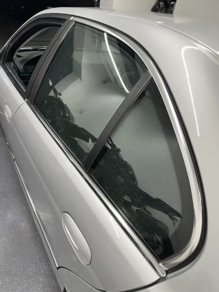 BMW 523i, foto 10