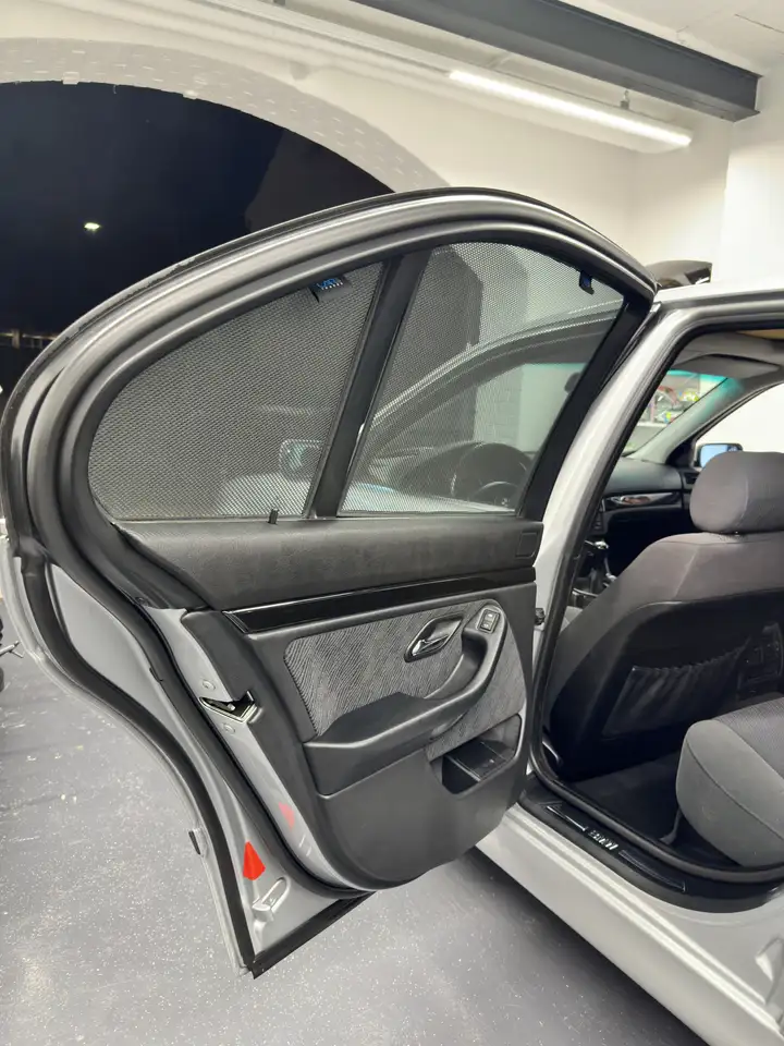BMW 523i, foto 11