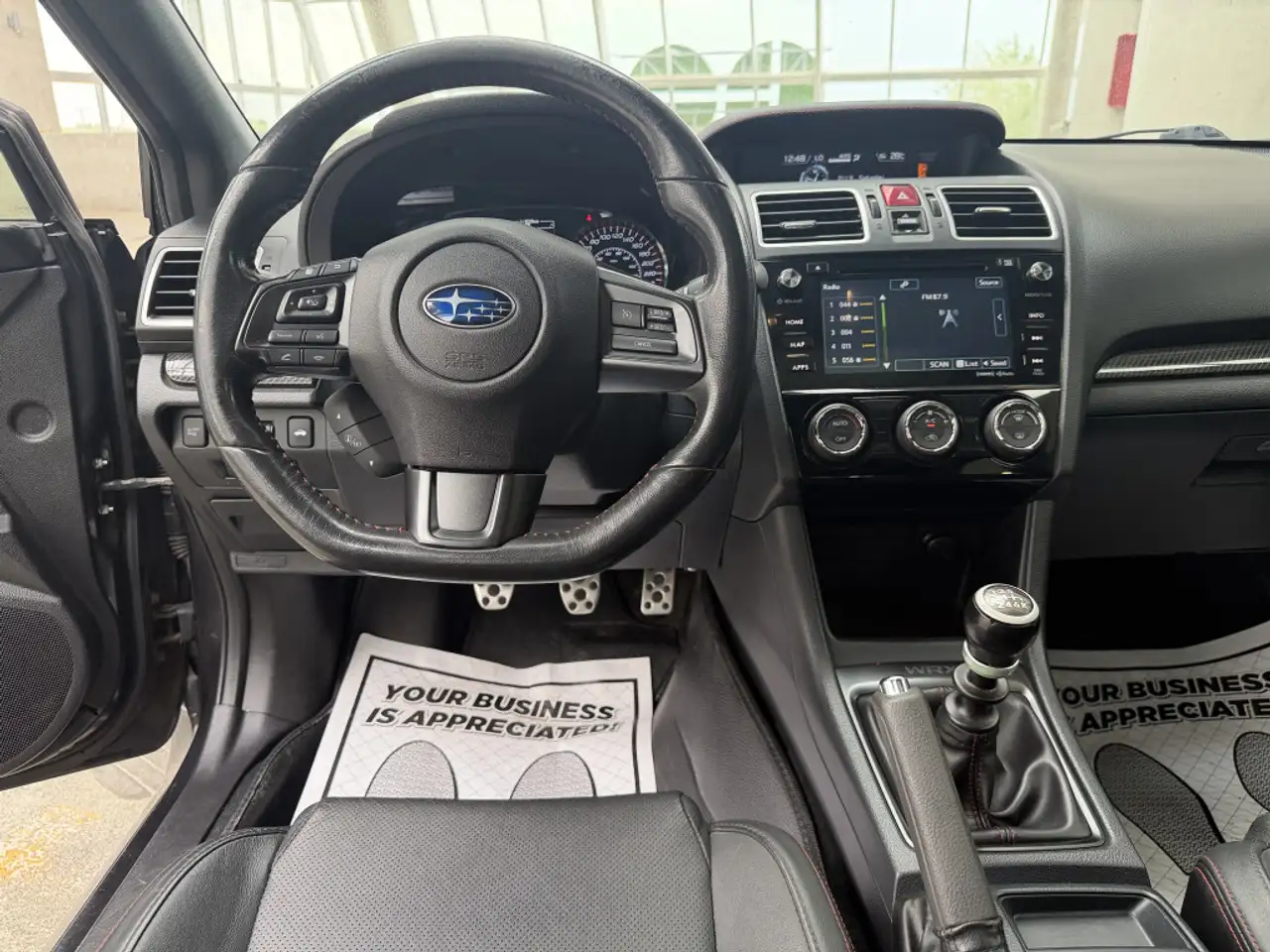 Subaru WRX снимка Subaru WRX