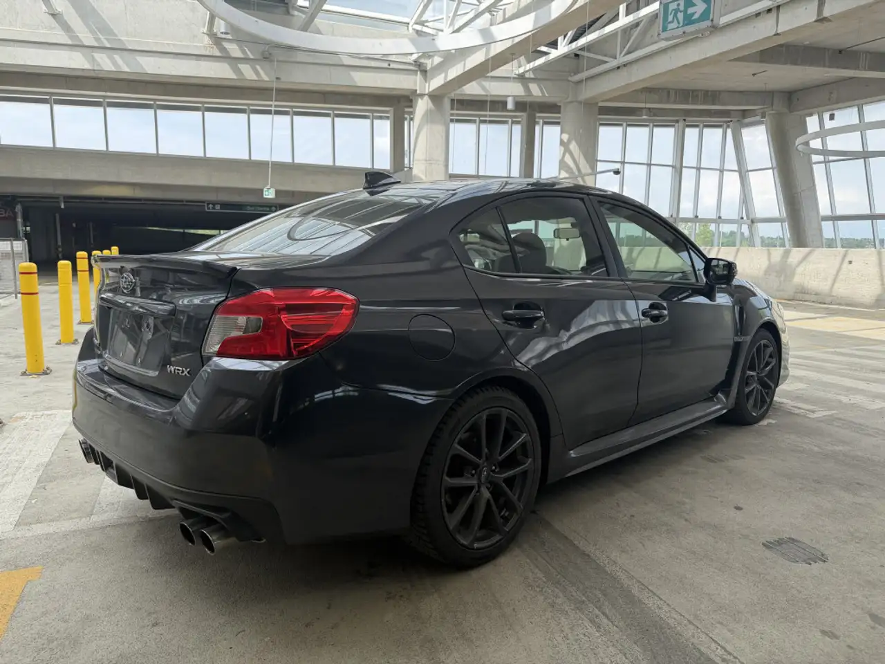 Subaru WRX снимка Subaru WRX