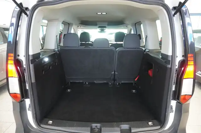 Volkswagen Caddy view 10