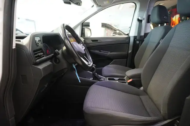 Volkswagen Caddy view 8