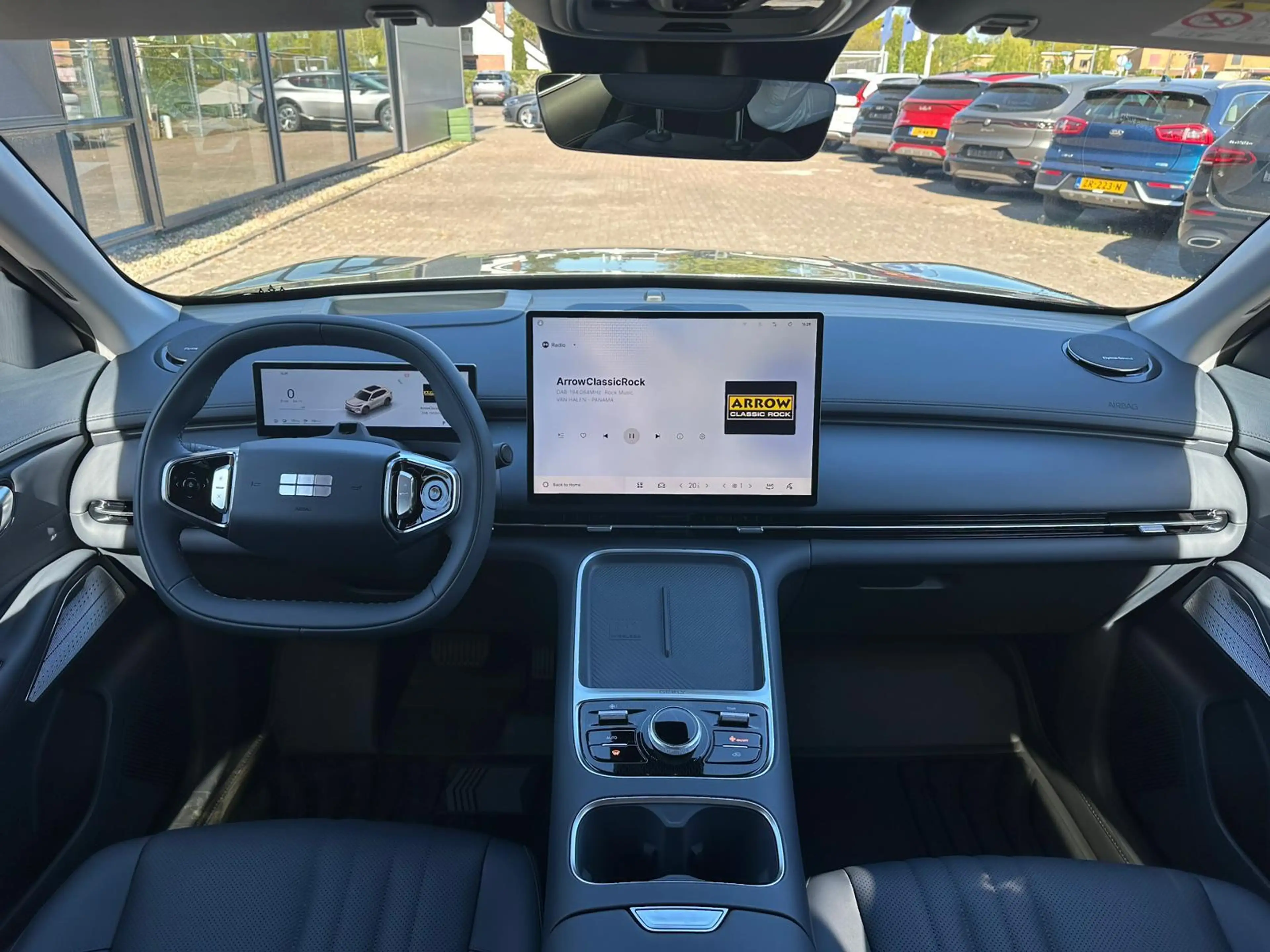 Geely Starray EM-i 1.5 Max+ 262 PK | Panorama | Stoelen voor & achter — photo 14