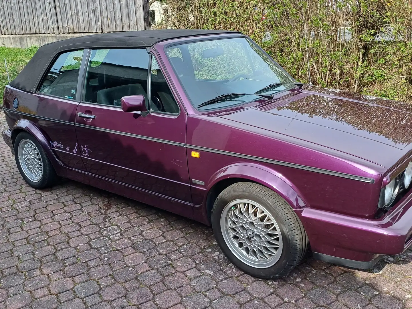 Volkswagen Golf Cabriolet Genesis Violet - 1