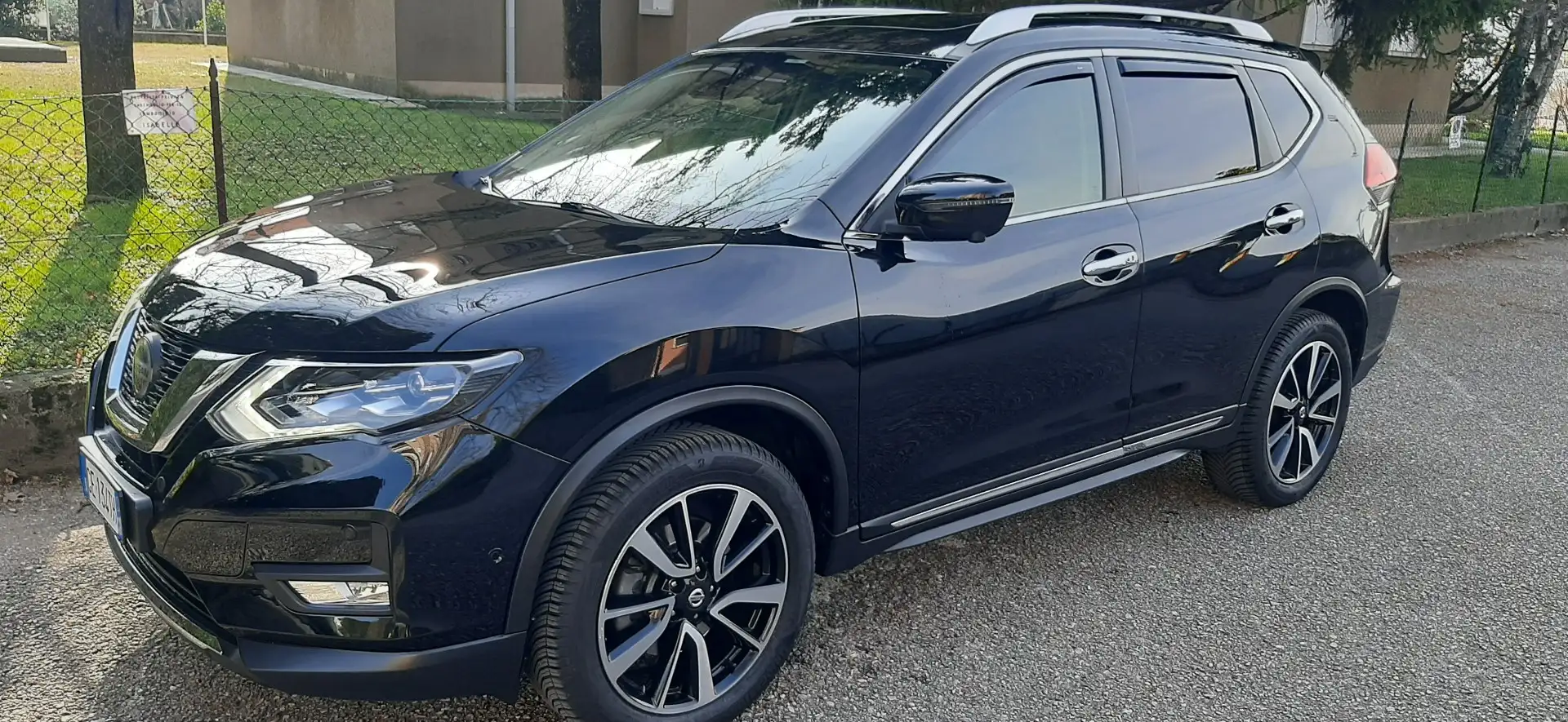 Nissan X-Trail 1.7 dci Tekna 2wd Nero - 2