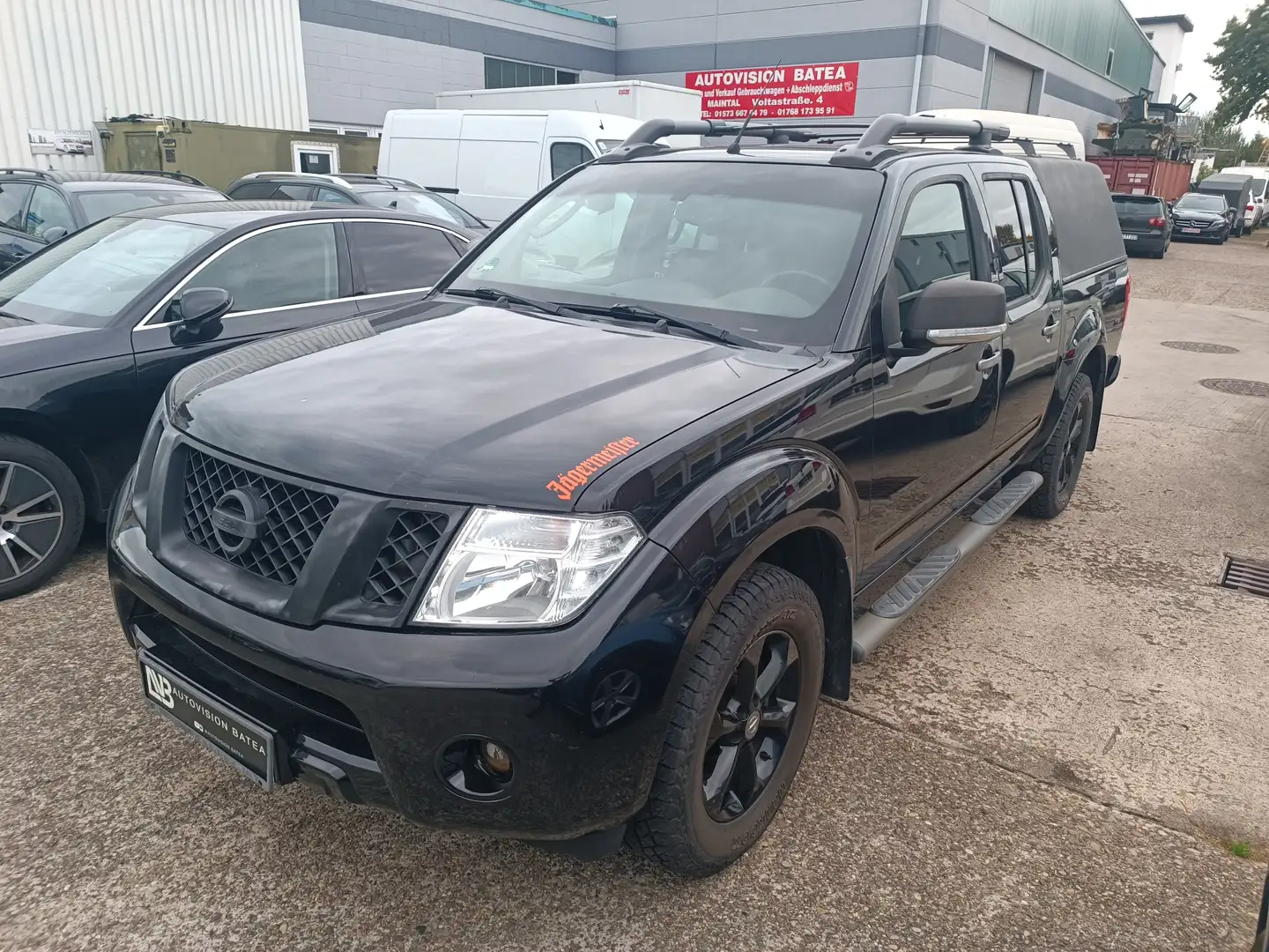 Nissan Navara 2.5 Dci 4x4 Autom,Hardtop,Double Cab,LKW,Klima,AHK Noir - 1