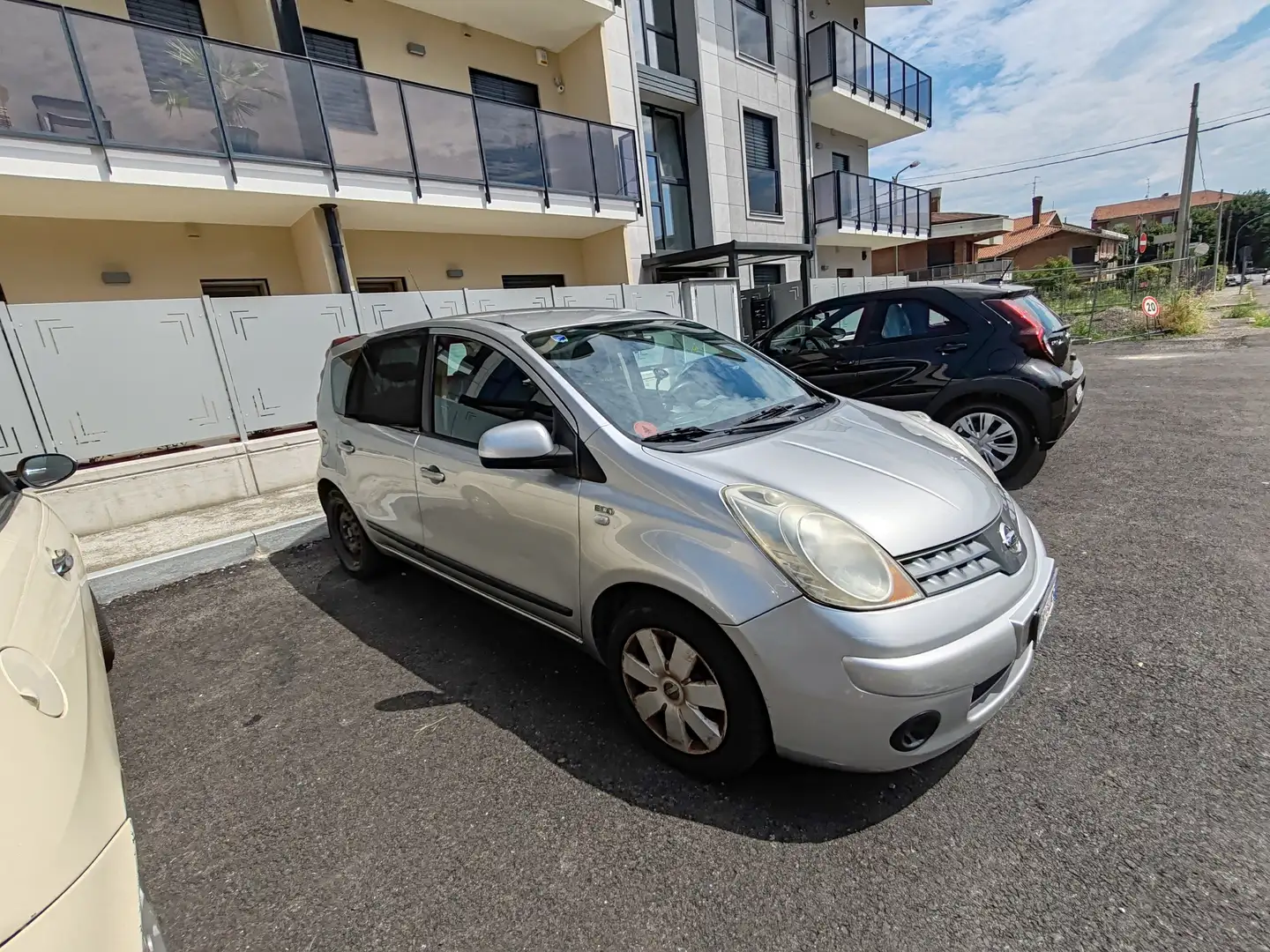 Nissan Note Note 1.4 16v Acenta eco Gpl Grigio - 1