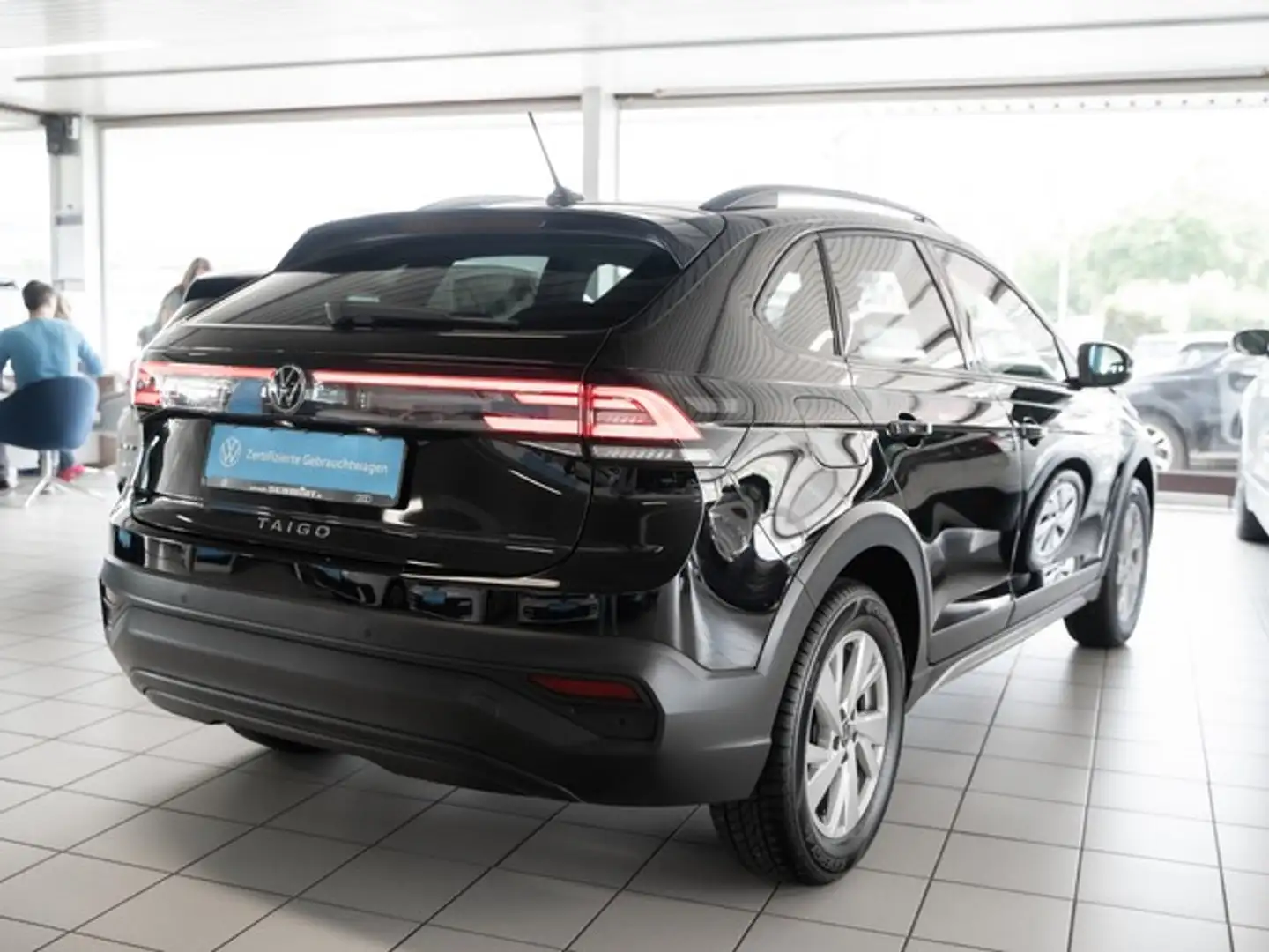Volkswagen Taigo 1,0 TSI Life AppConnect LED PDC Alu Sitzheizg Schwarz - 2