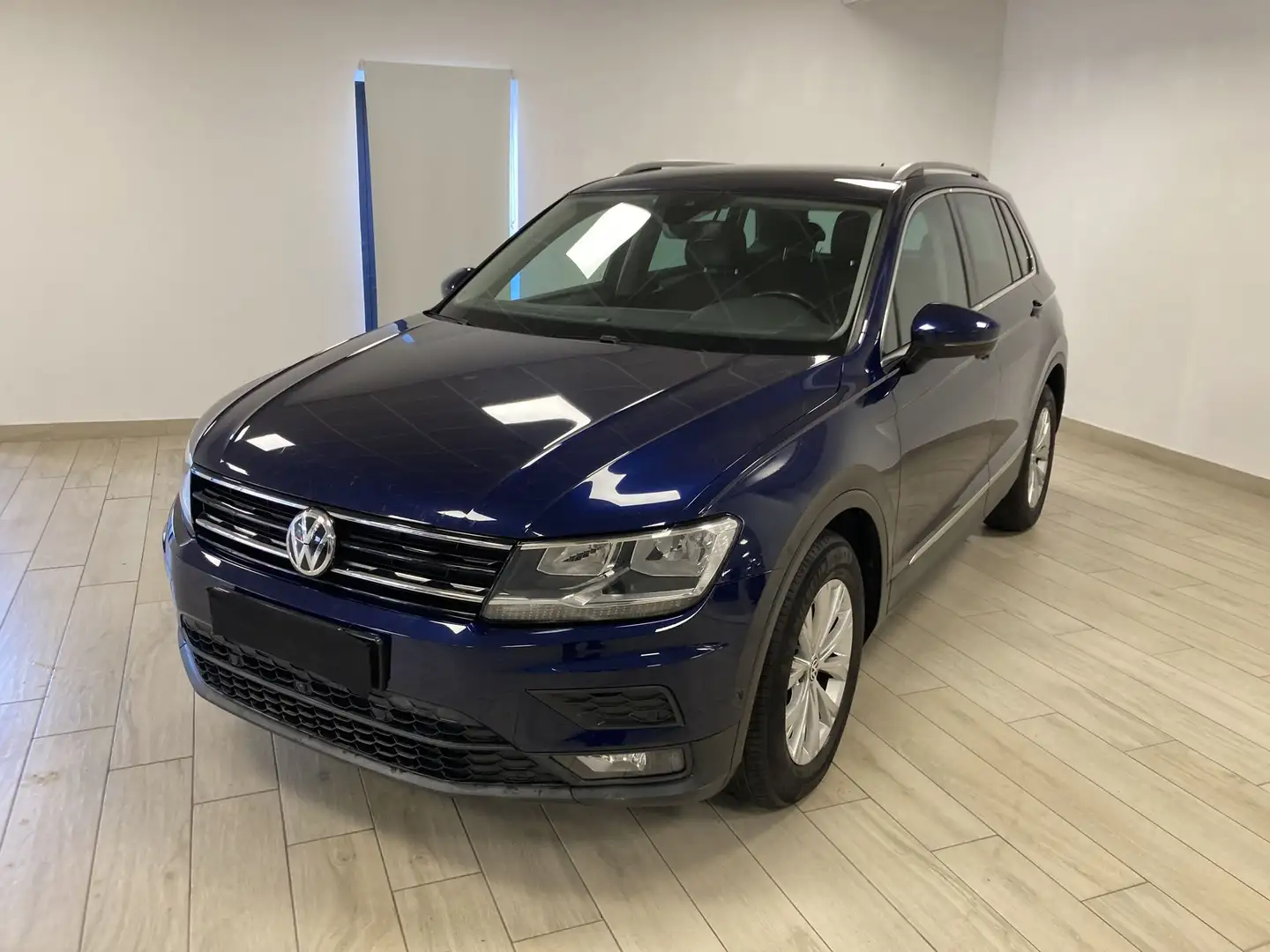 Volkswagen Tiguan 2ª serie 2.0 TDI SCR DSG Business BlueMotion Tech Blau - 1