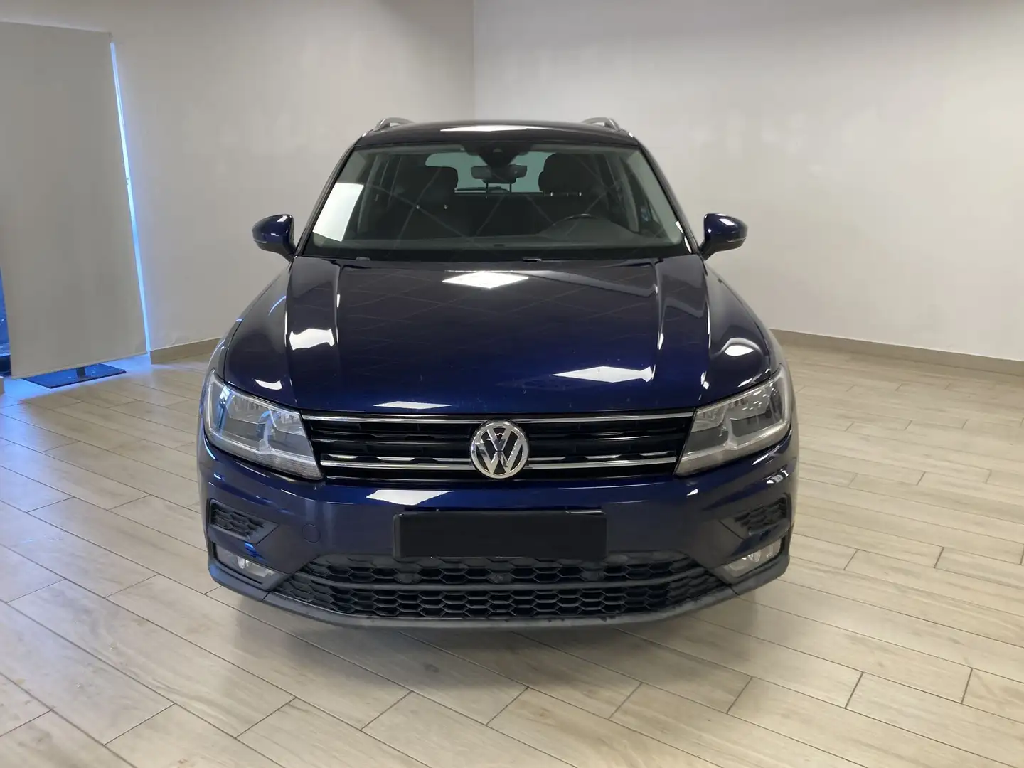 Volkswagen Tiguan 2ª serie 2.0 TDI SCR DSG Business BlueMotion Tech Blau - 2