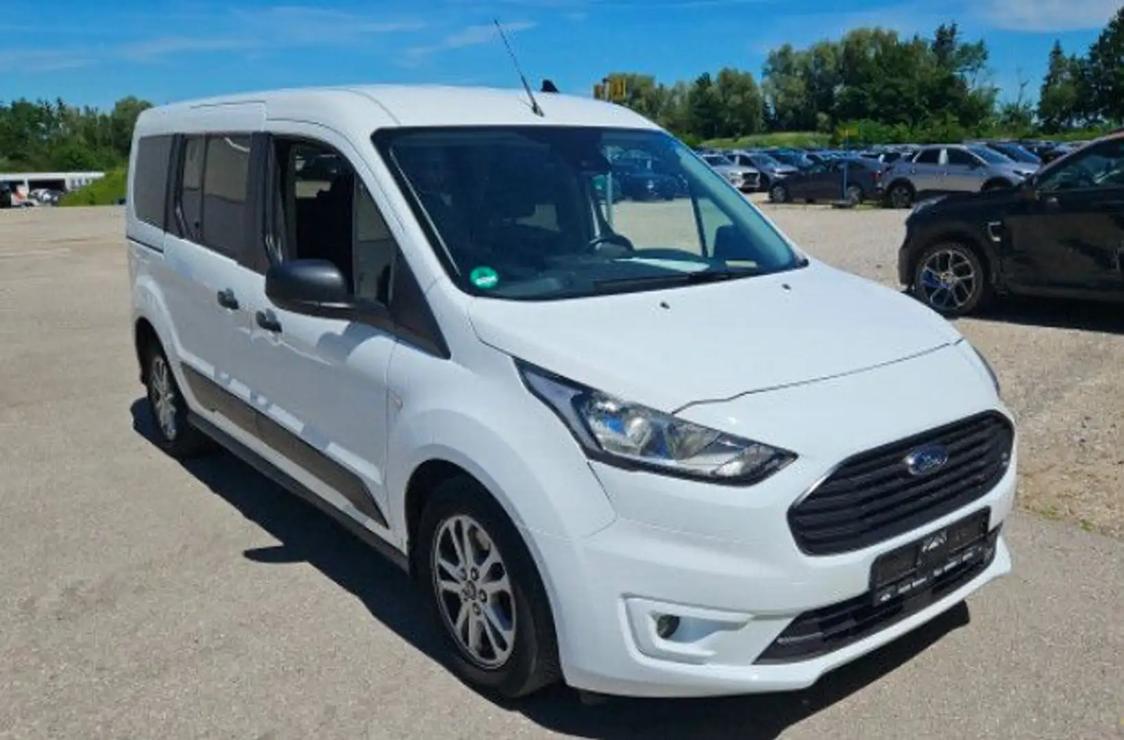 FORD Tourneo