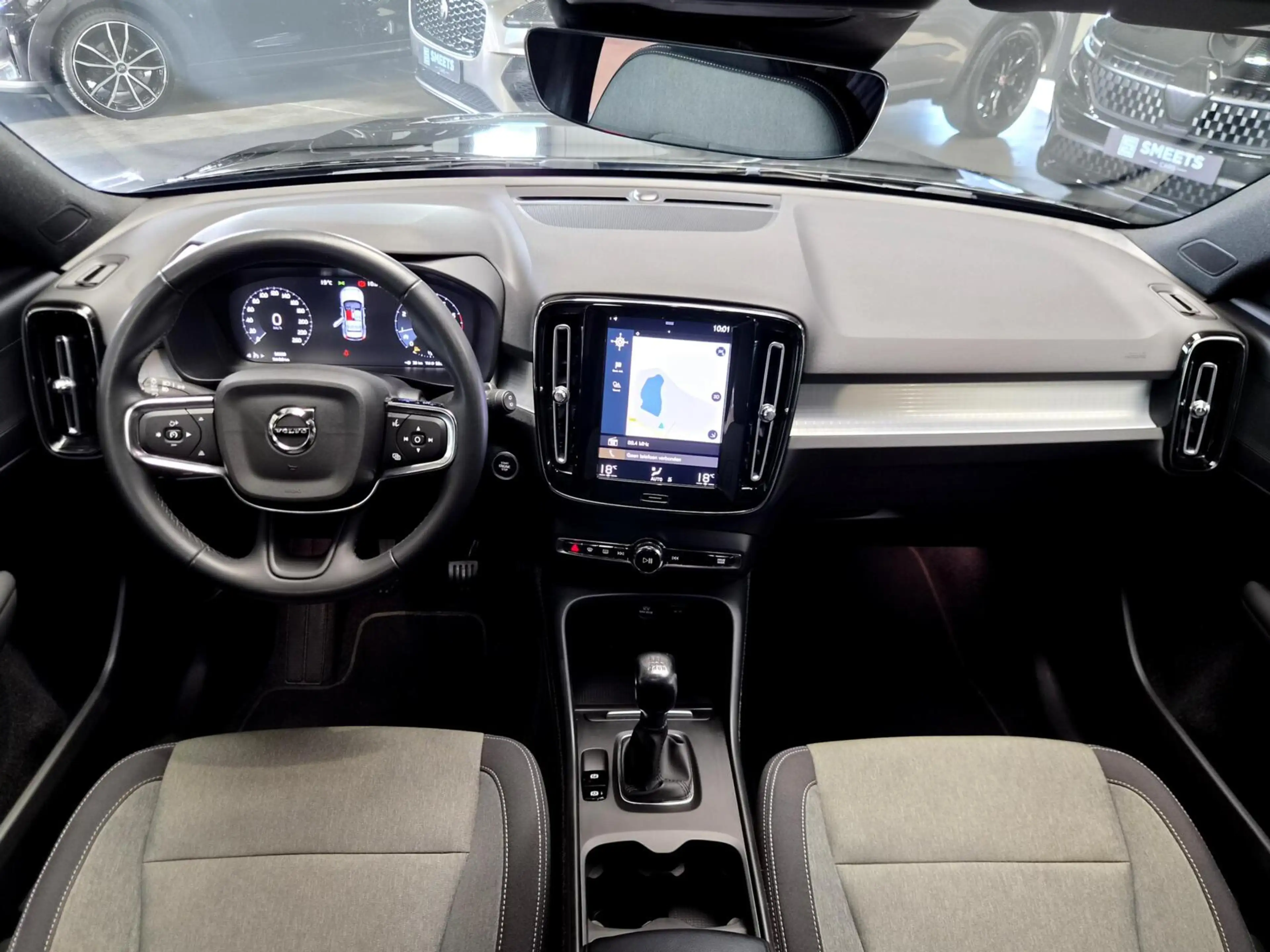 Volvo XC40 1.5 T2 Momentum |Nav|Cam|Carp/And|Cruise|El.klep — photo 6