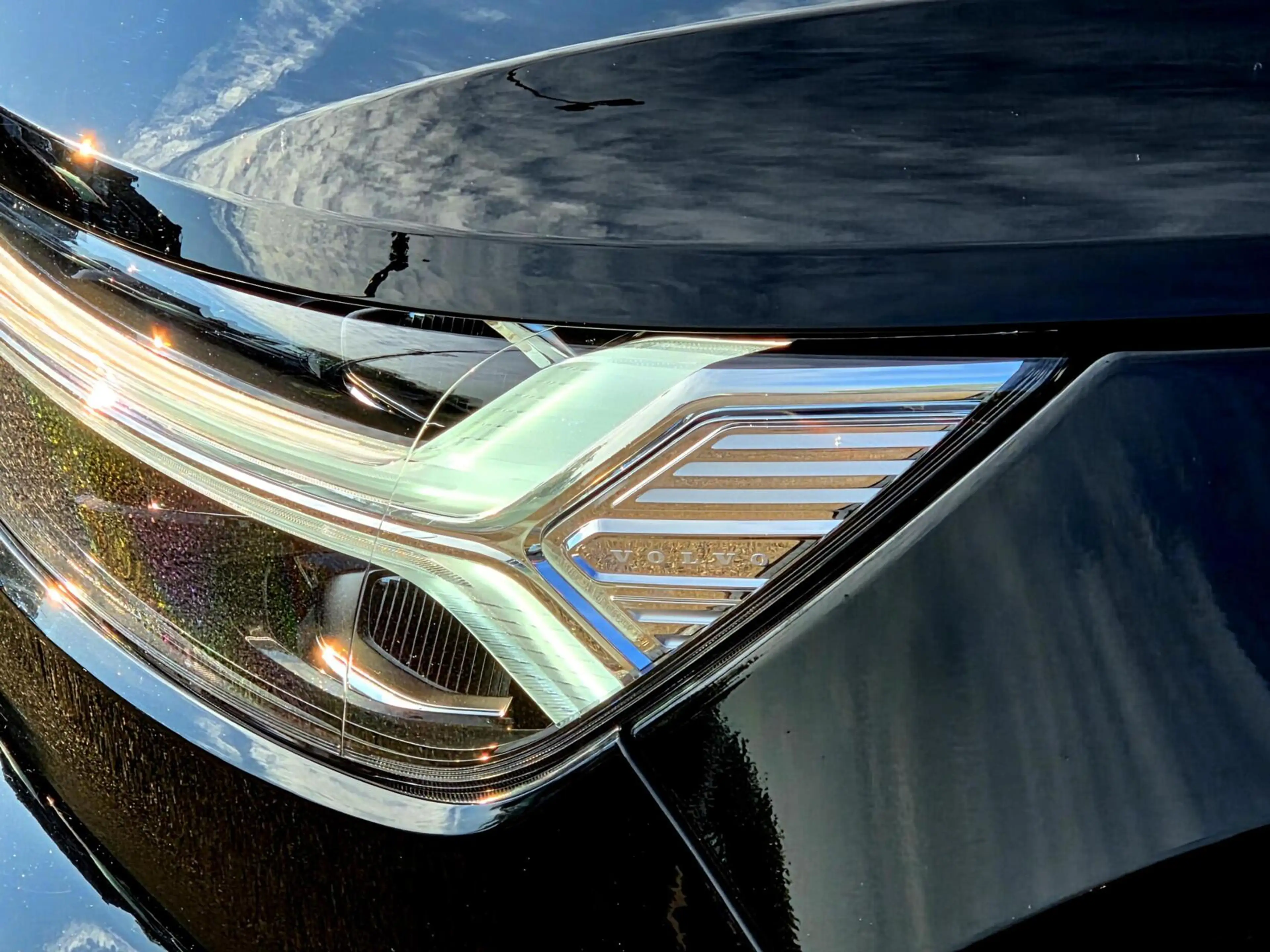 Volvo XC40 1.5 T2 Momentum |Nav|Cam|Carp/And|Cruise|El.klep — photo 40