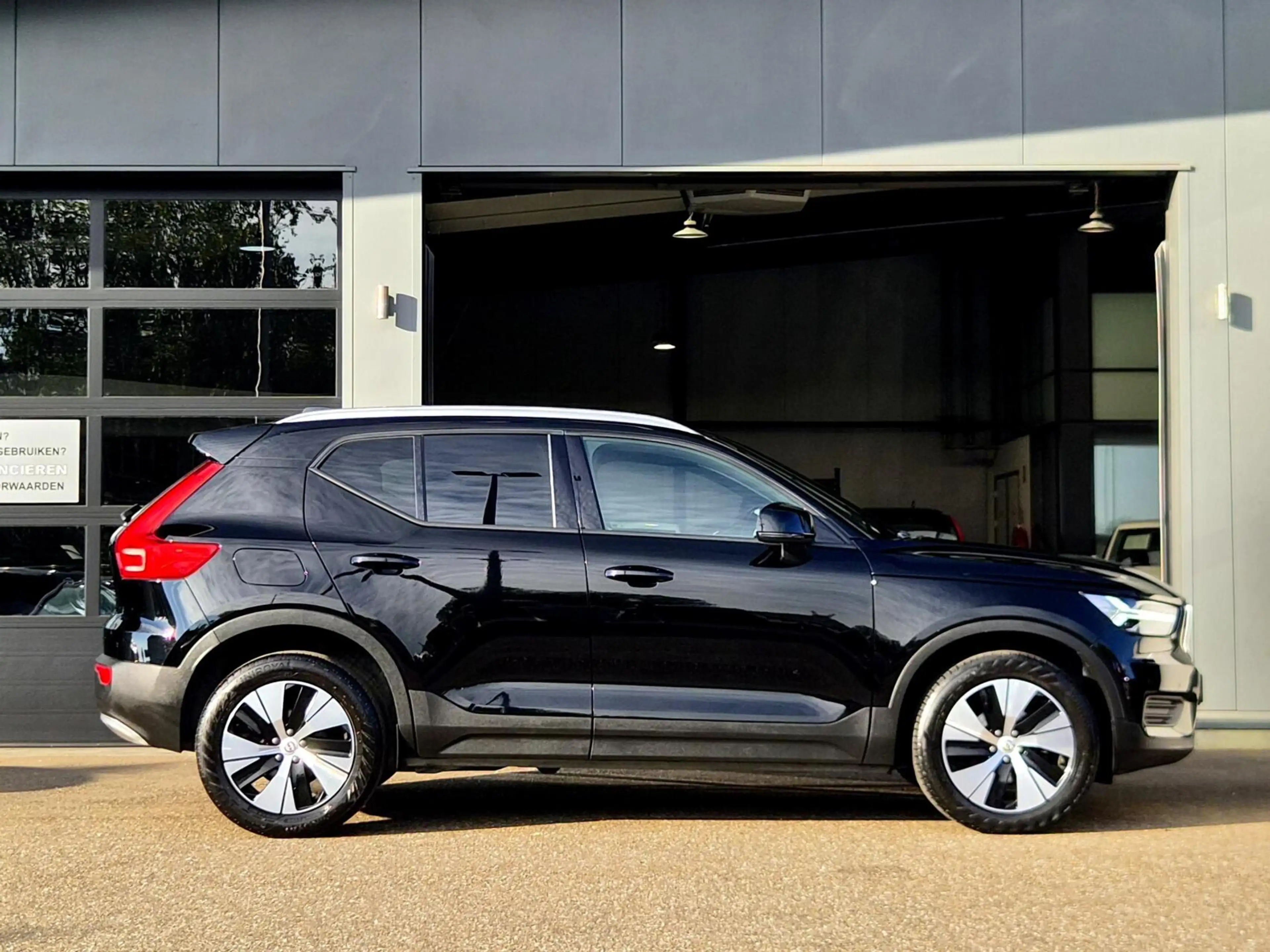 Volvo XC40 1.5 T2 Momentum |Nav|Cam|Carp/And|Cruise|El.klep — photo 45
