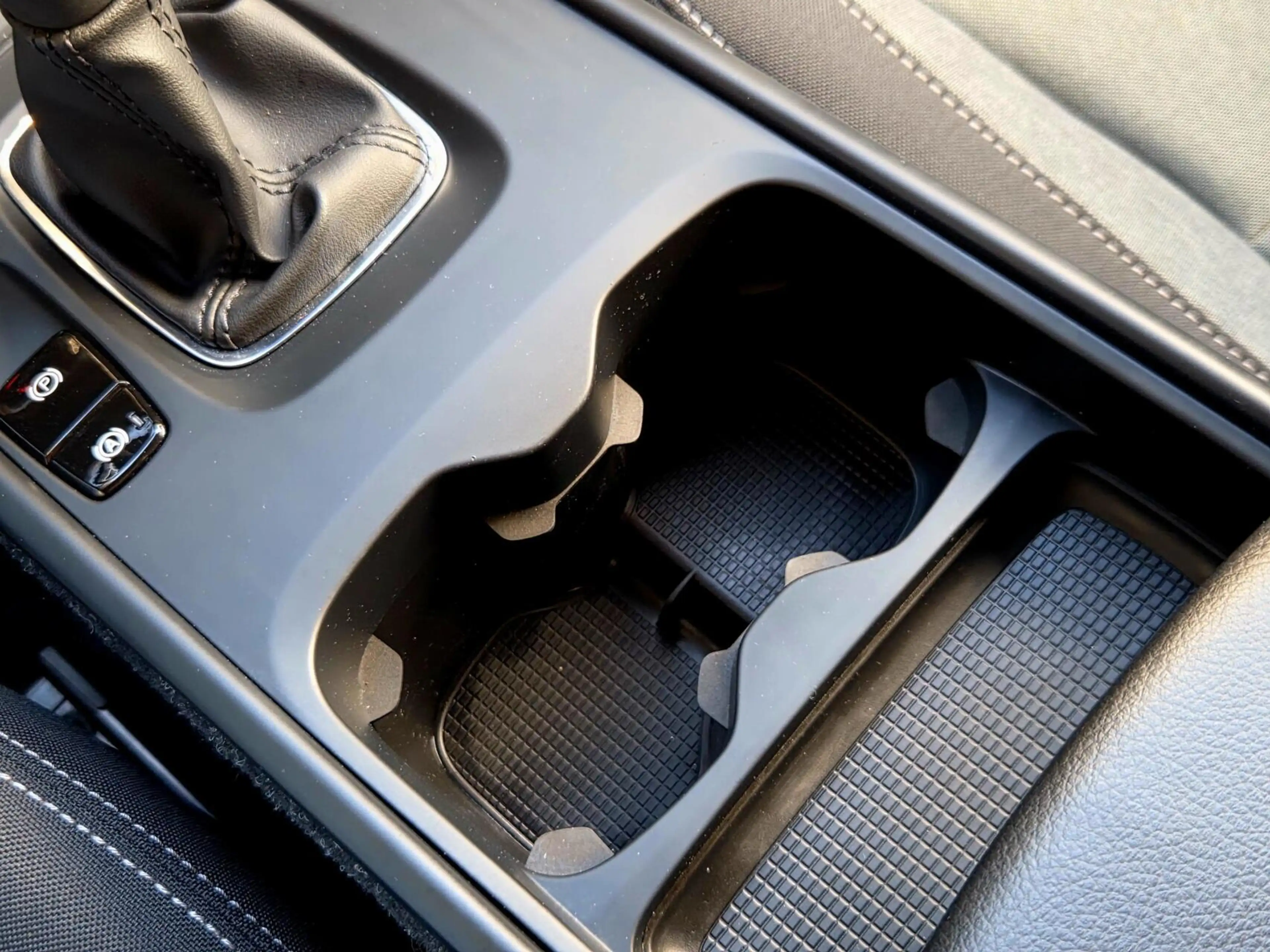Volvo XC40 1.5 T2 Momentum |Nav|Cam|Carp/And|Cruise|El.klep — photo 38