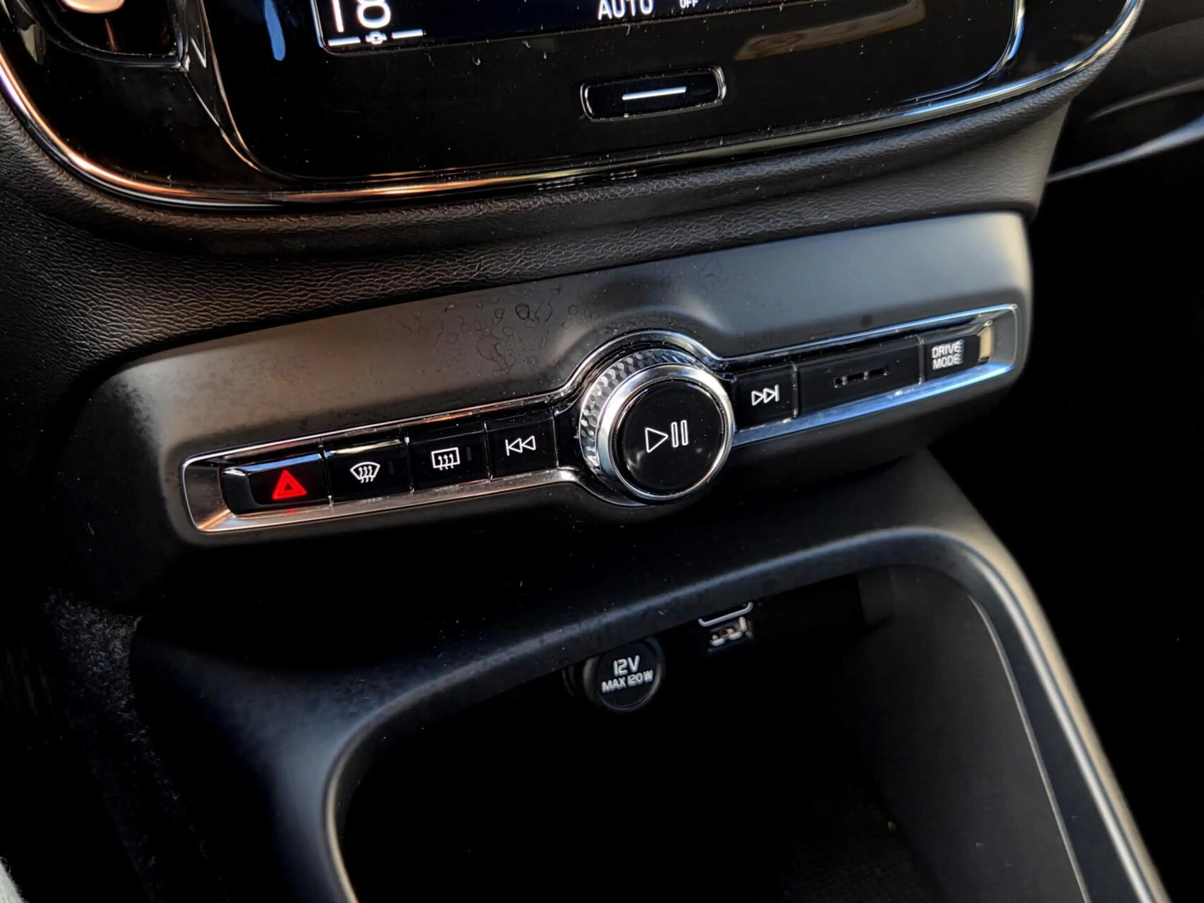Volvo XC40 1.5 T2 Momentum |Nav|Cam|Carp/And|Cruise|El.klep — photo 20