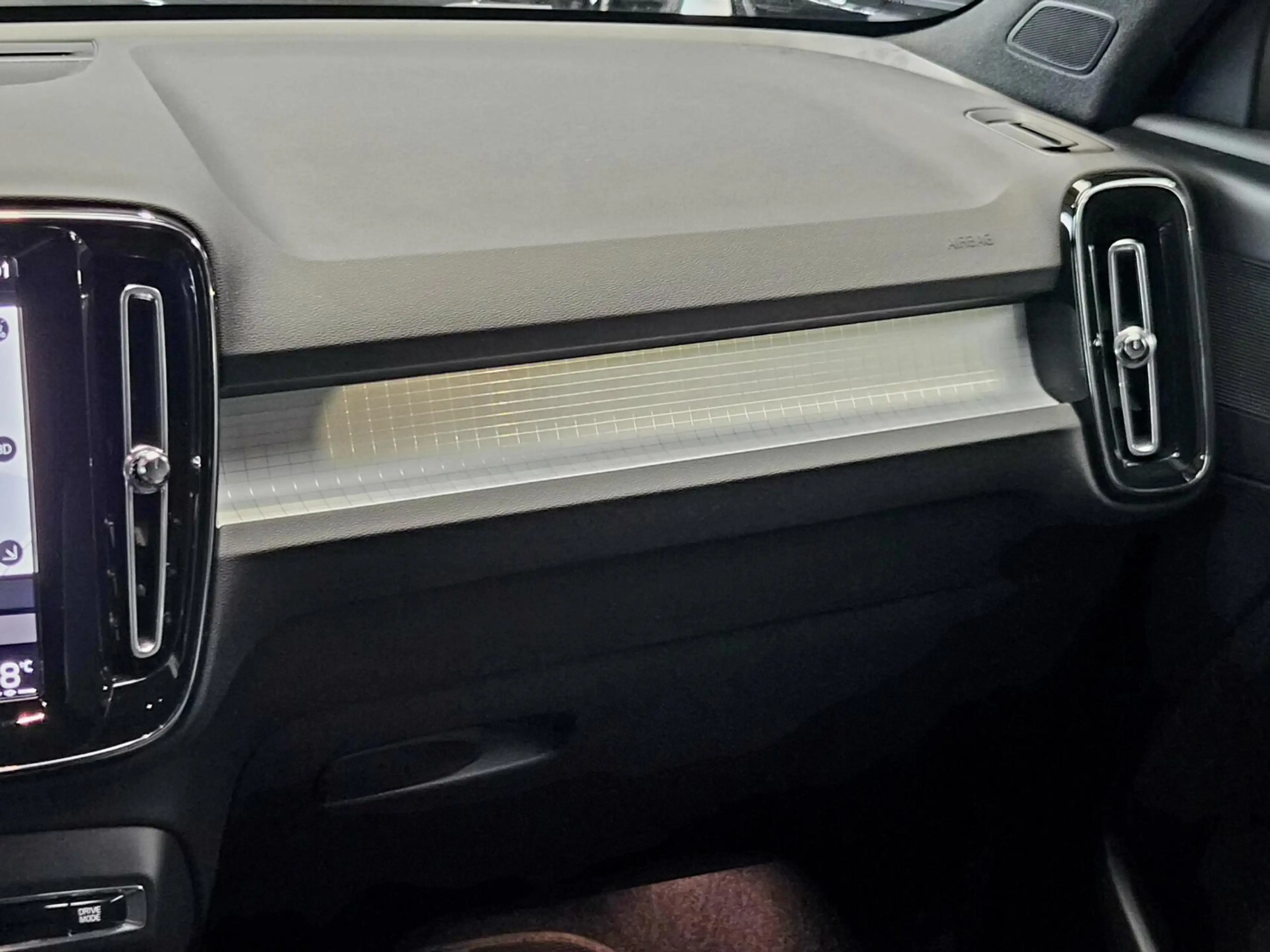 Volvo XC40 1.5 T2 Momentum |Nav|Cam|Carp/And|Cruise|El.klep — photo 14