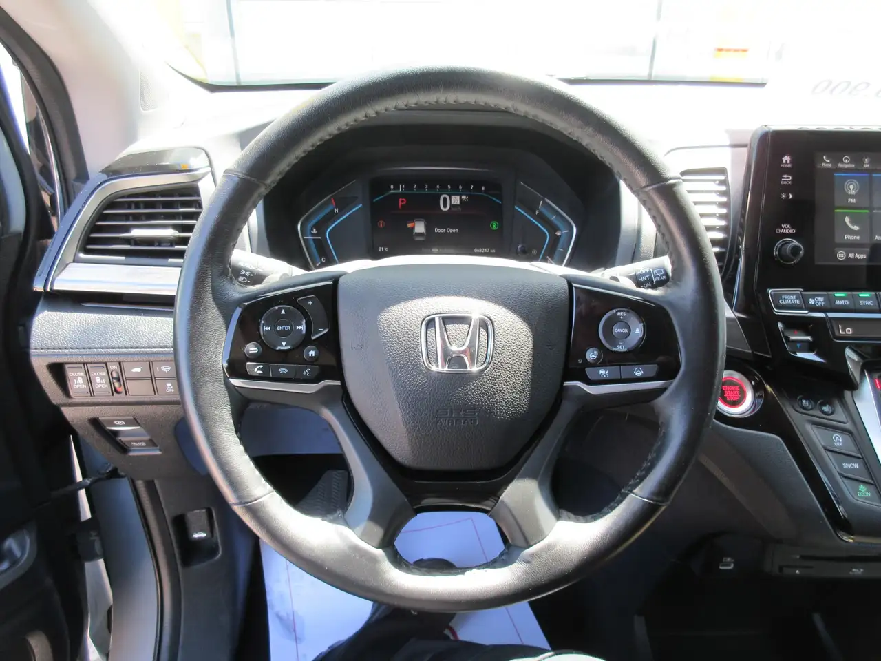 Honda Odyssey снимка Honda Odyssey