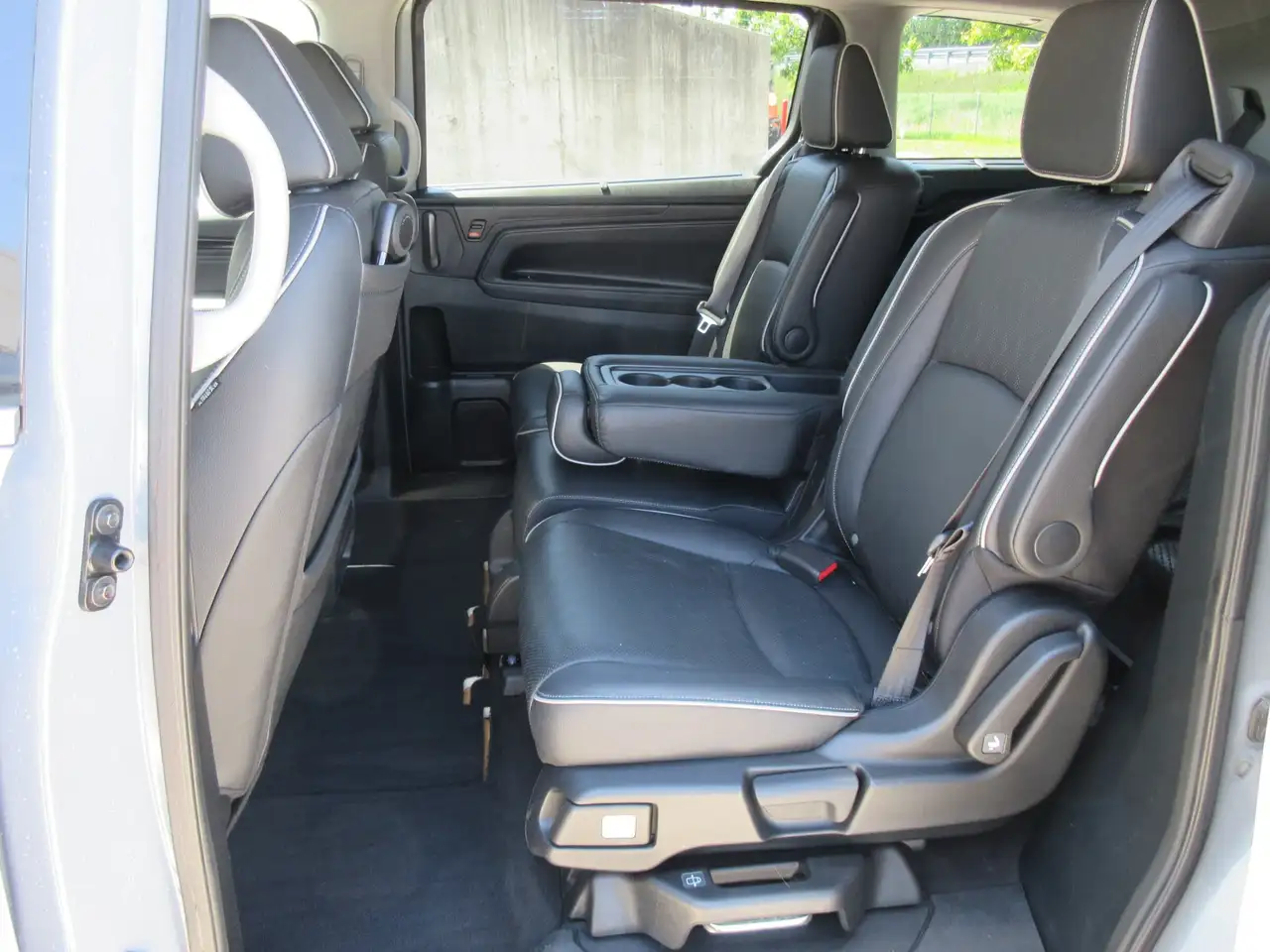 Honda Odyssey снимка Honda Odyssey