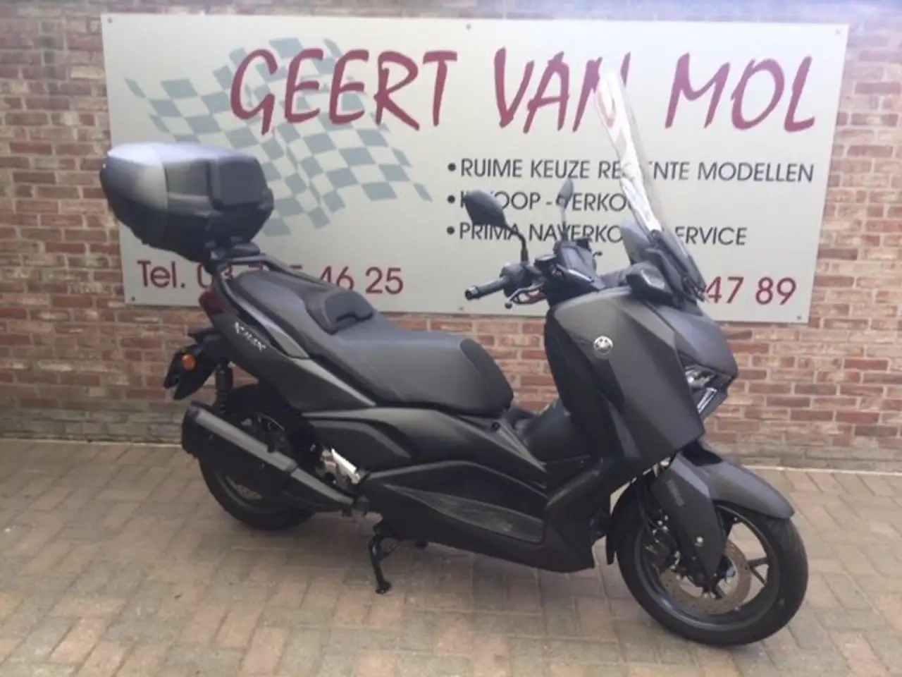 Yamaha X-Max 300