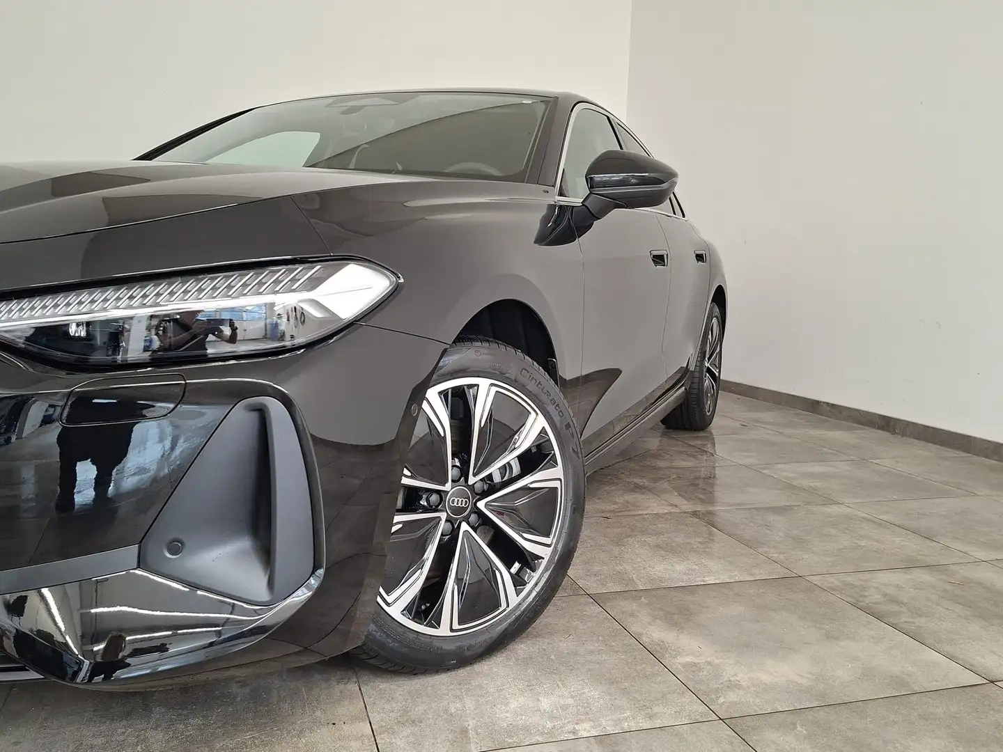 Audi A5 Limousine TFSI Schwarz - 2