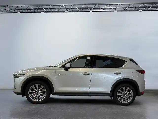 Mazda CX-5 view 3
