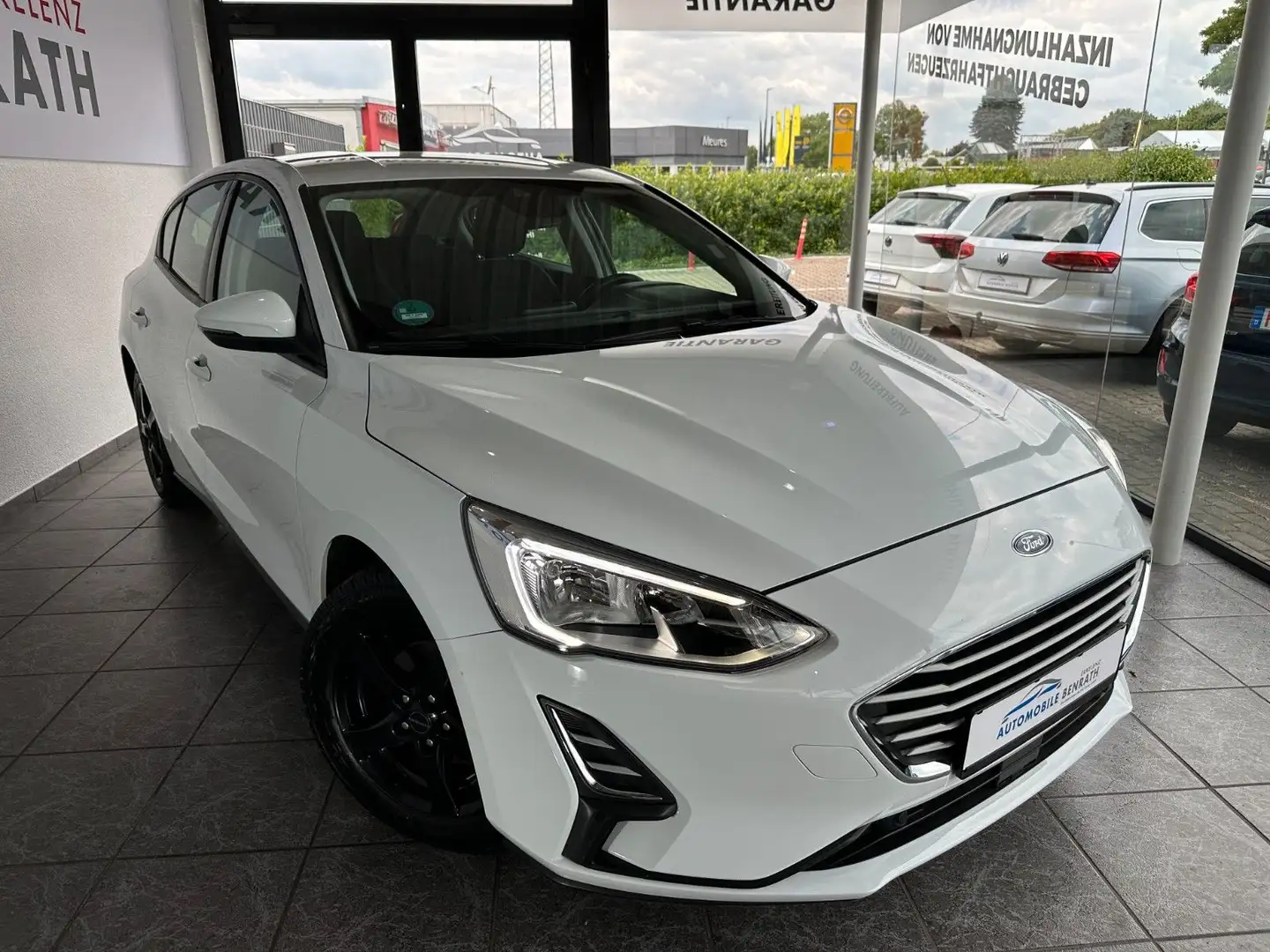 Ford Focus Lim. Trend ALU*ALLWETTER*PDC VORNE+HINTEN Wit - 2