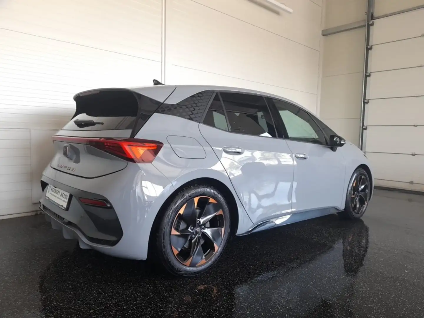 CUPRA Born 58/62 kWh *19 ZOLL / VOLL-LED MIT FLA / VIRTUELL / NAVI / ACC / KAMERA / KEYLESS / SHZG / APP CONNECT* Grau - 2