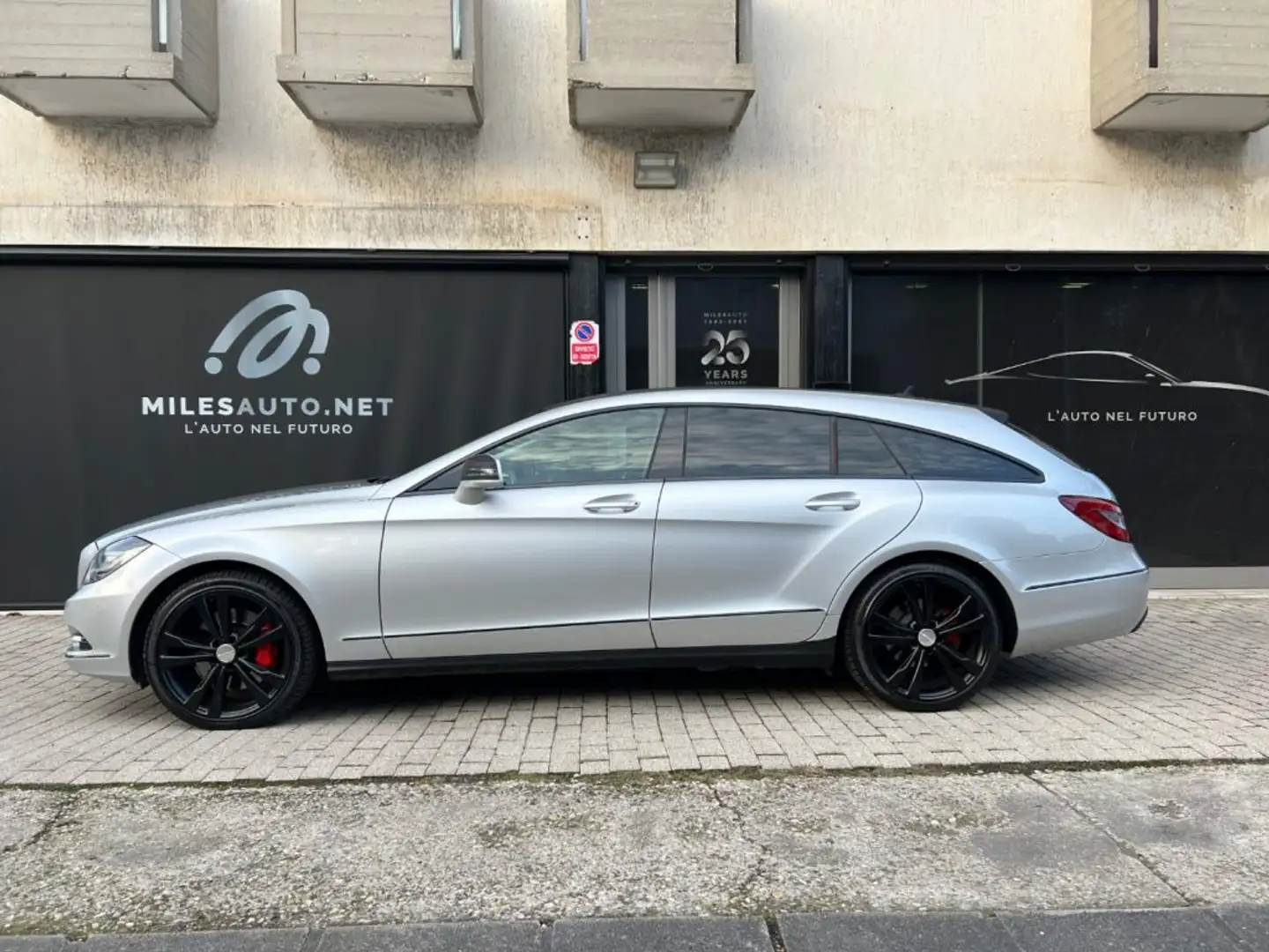 Mercedes-Benz CLS 350 CDI Shooting Brake AMG BlueEFFICIENCY 4Matic Argento - 1