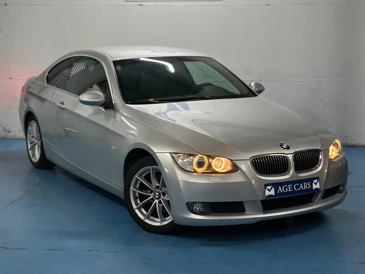 BMW 320 Coupé 320i Argent - 2