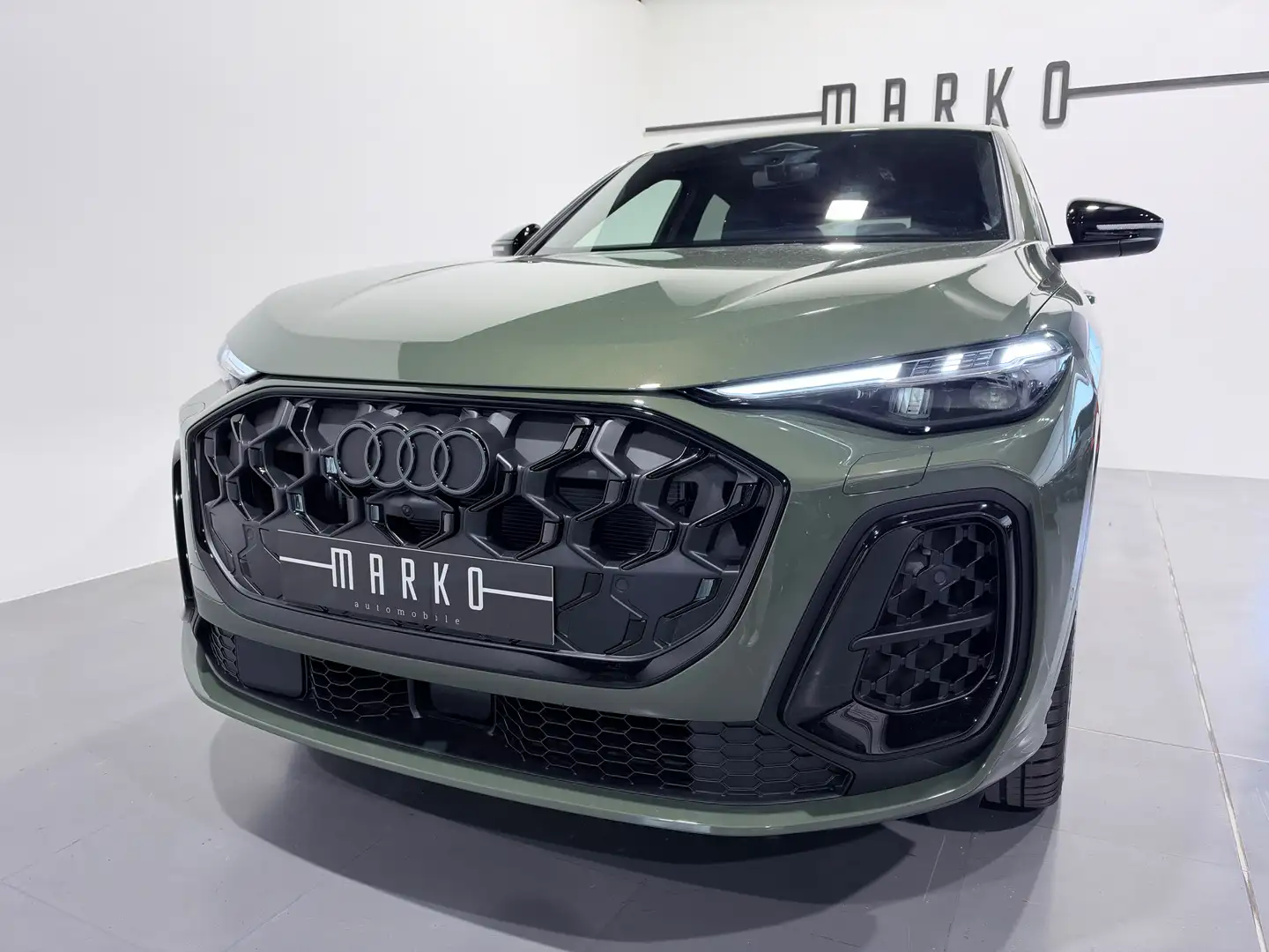 Audi Q5 3.0 TDI quattro 220 kW "netto 65k" Grün - 2