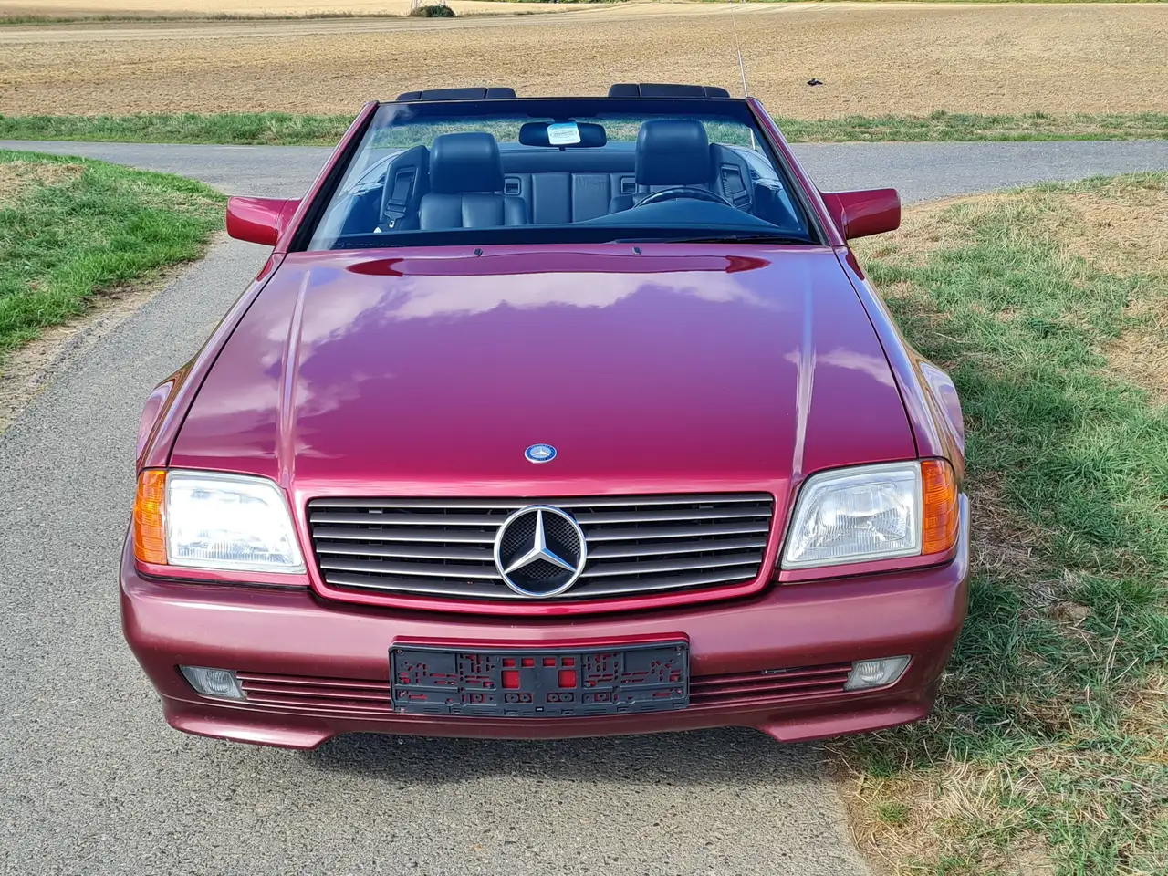 Mercedes-Benz SL 300 1.Hd., orig. 110.200 km, dt., Scheckheft, jahreswagenähnlicher Zustand, foto 2