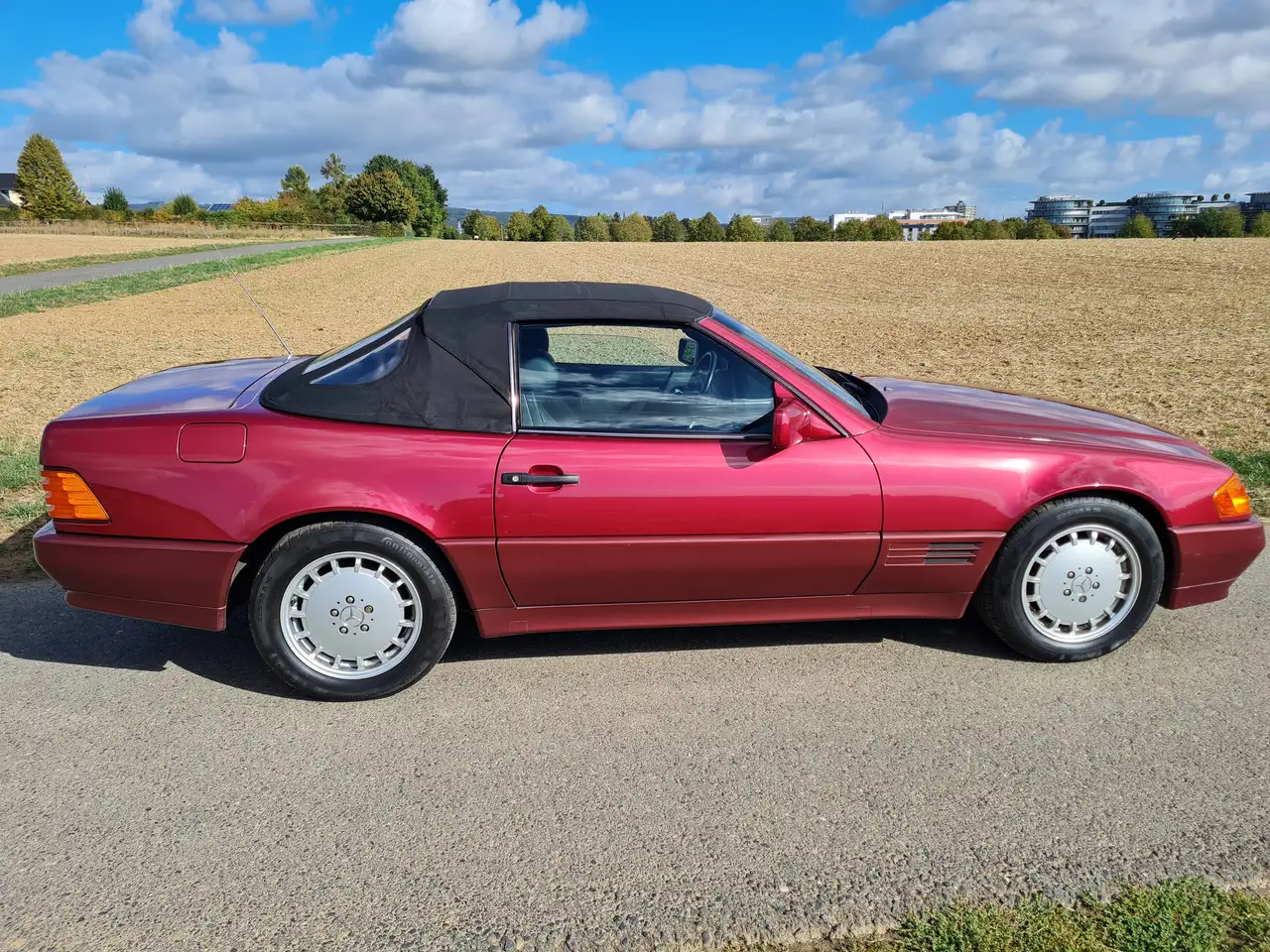 Mercedes-Benz SL 300 1.Hd., orig. 110.200 km, dt., Scheckheft, jahreswagenähnlicher Zustand, foto 8